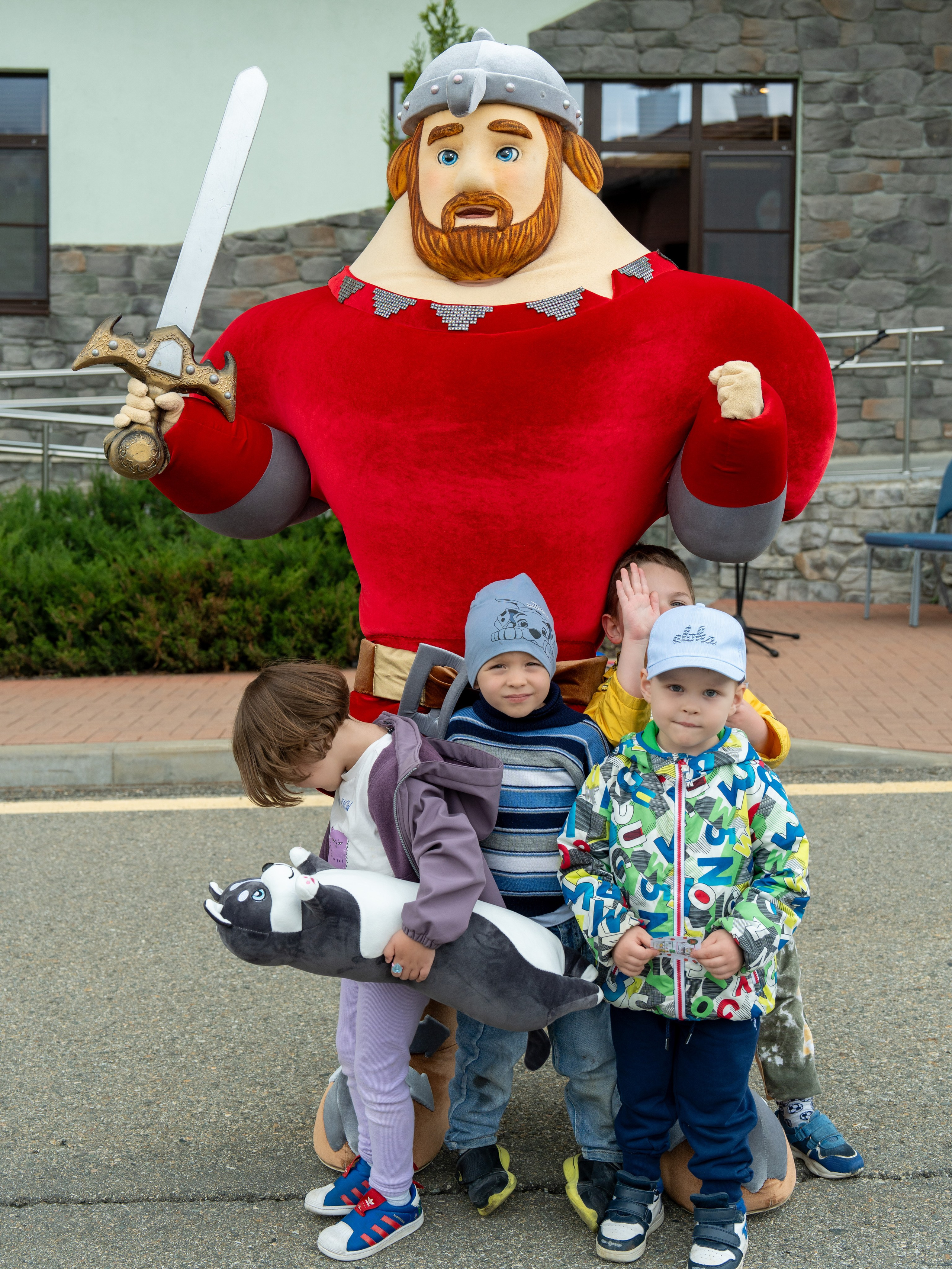 Шествие бессмертного полка 9 мая 2024 Rosa Springs. Репортажный фотограф в Красной Поляне и Сочи Павлюченко Екатерина