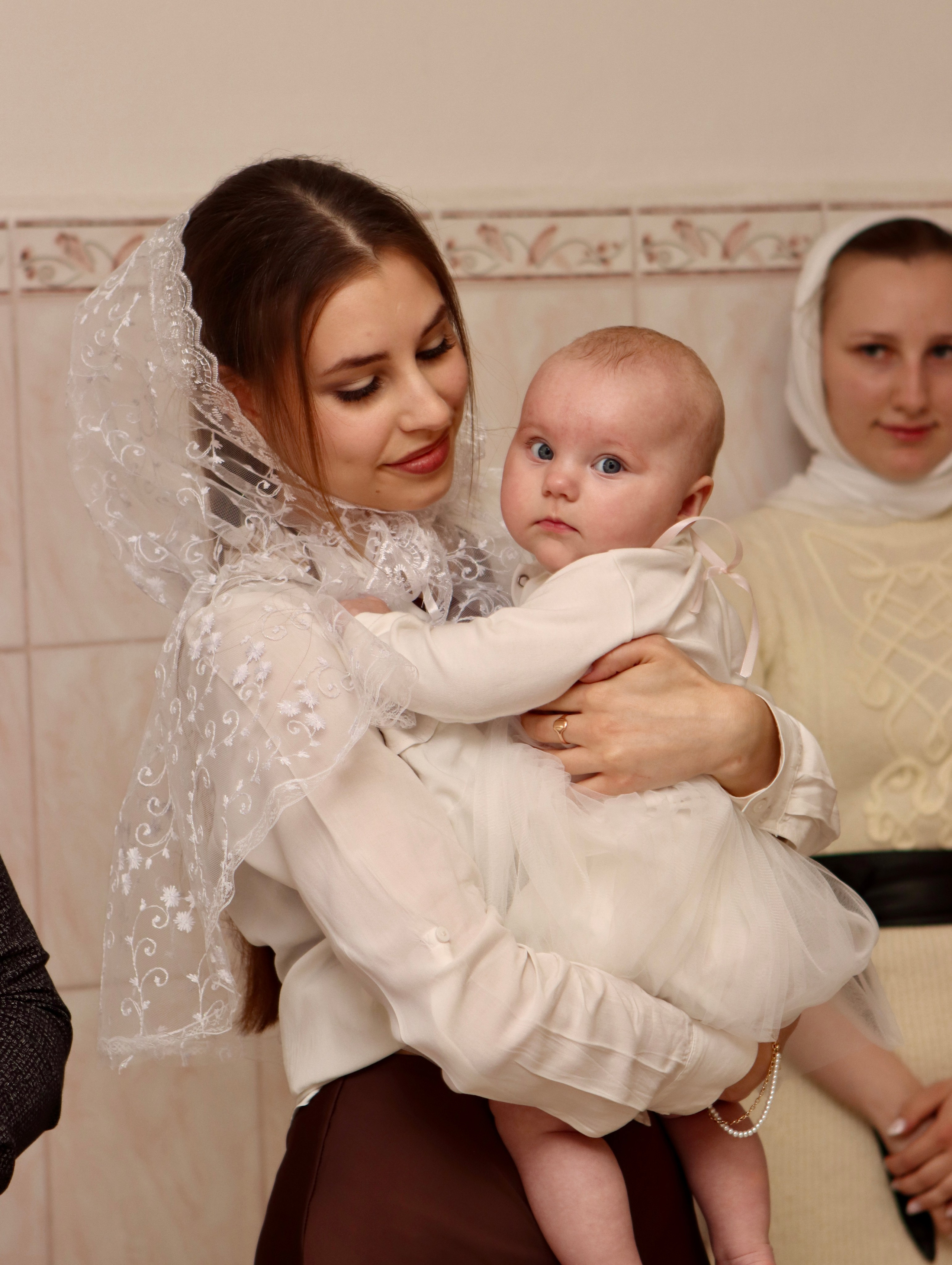 Анастасия и Вадим — крещение Виктории. Фотограф в Курске Смирнов Евгений