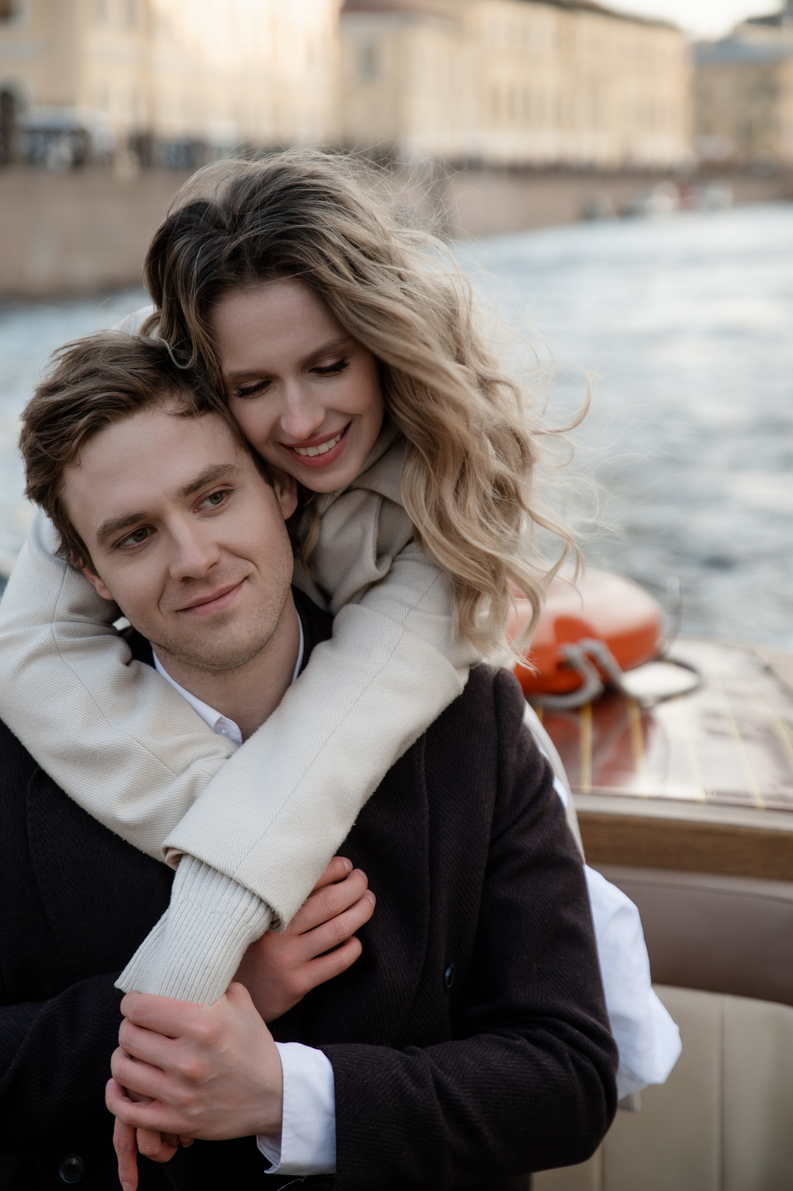 Саша и Настя Катер Питер Май. Свадебный фотограф Тюмень Анастасия Битная