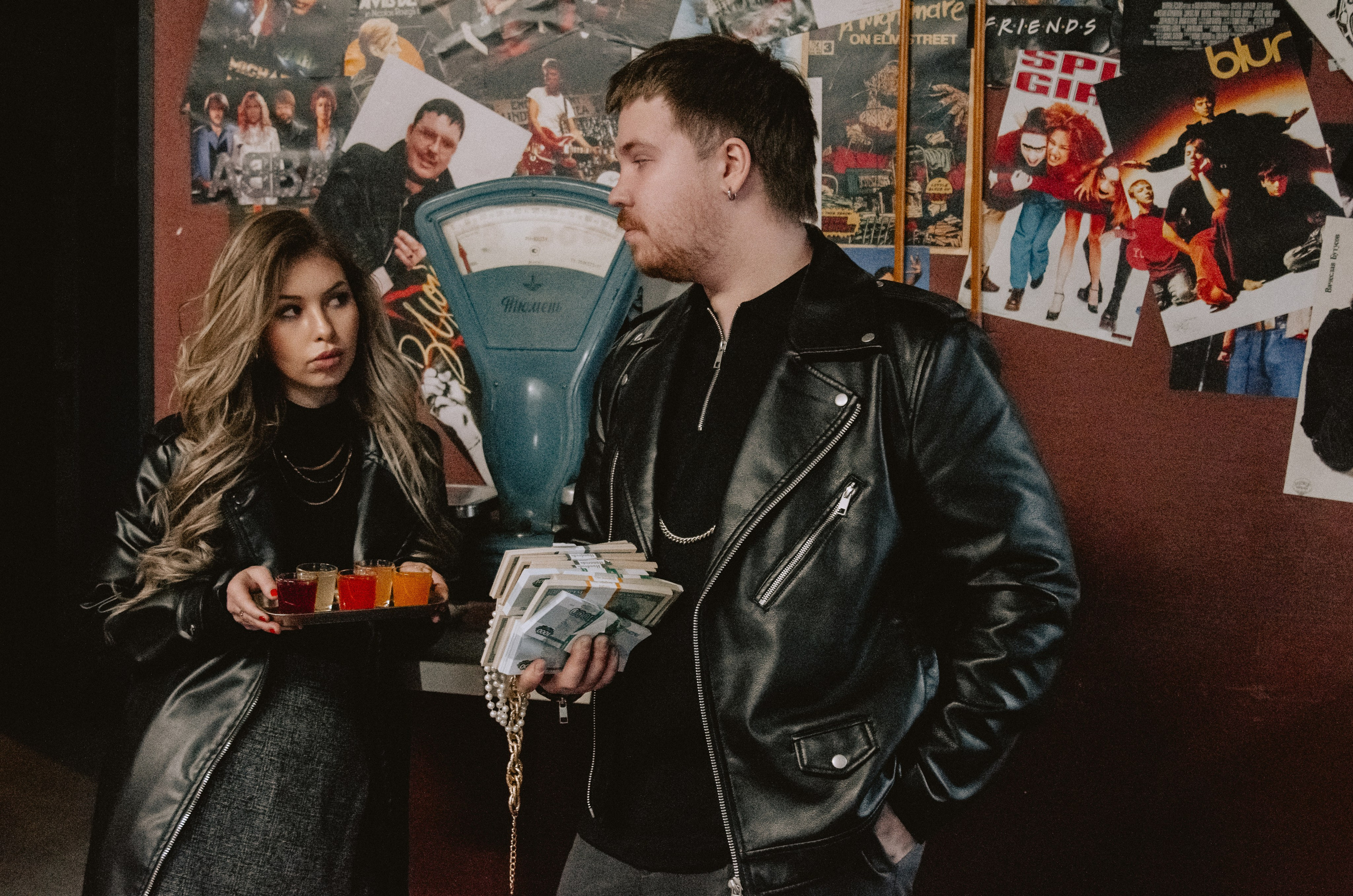 Съемка в стиле жены бандита. Фотографы в Тюмени Андрей и Лидия Войвод