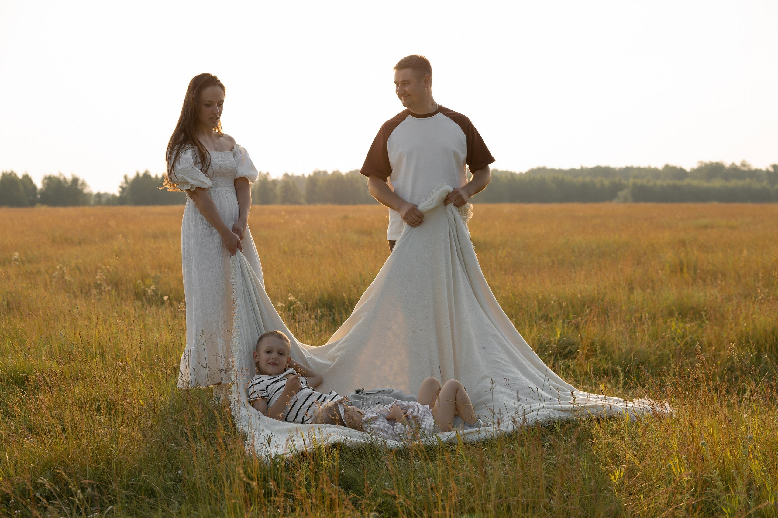 В поле. Семейный и свадебный фотограф в Челябинске Мария Леонтьева