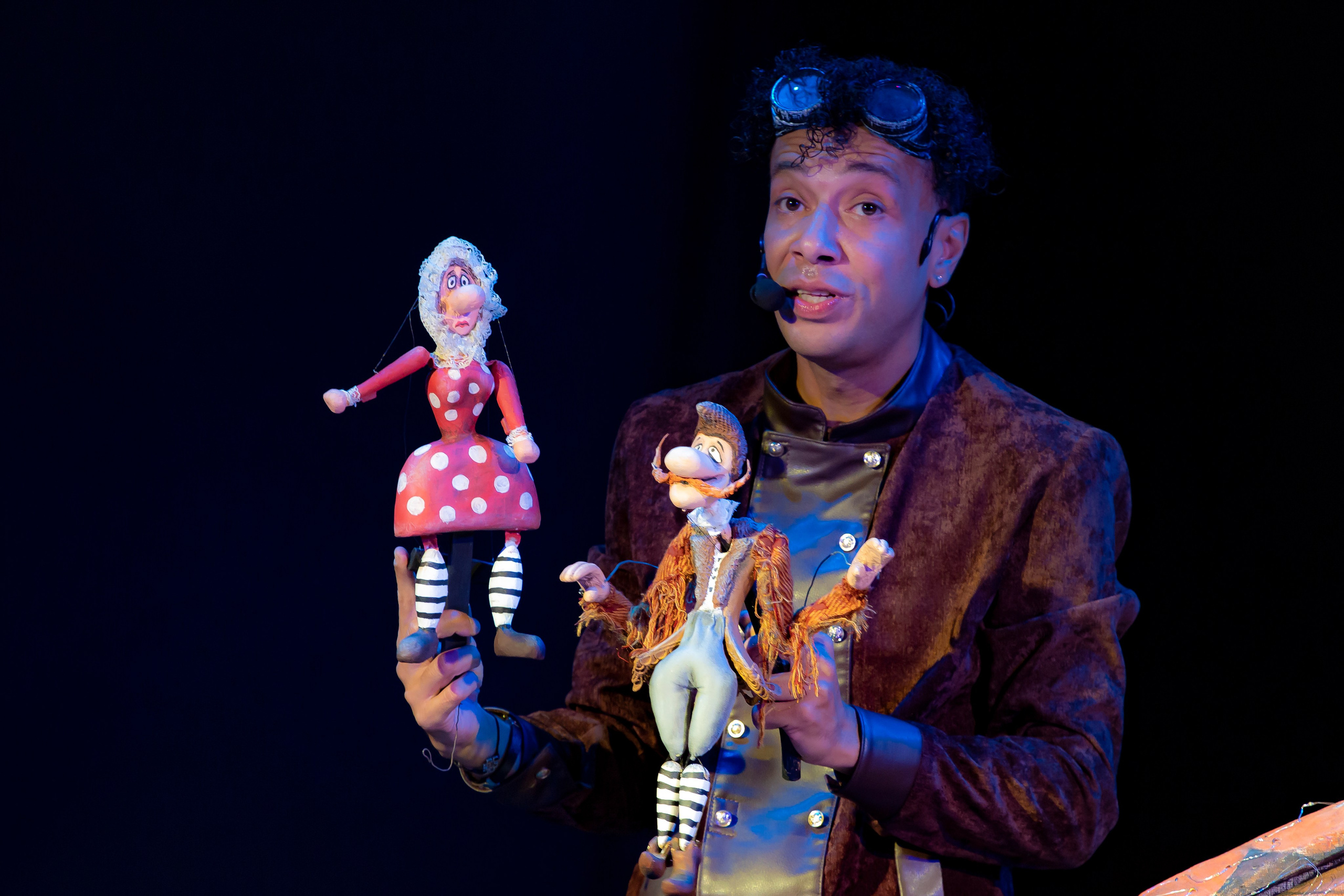 Человек с луны — спектакль кукольного театр Саквояж. Фотограф в Сочи Юрий Шептаев