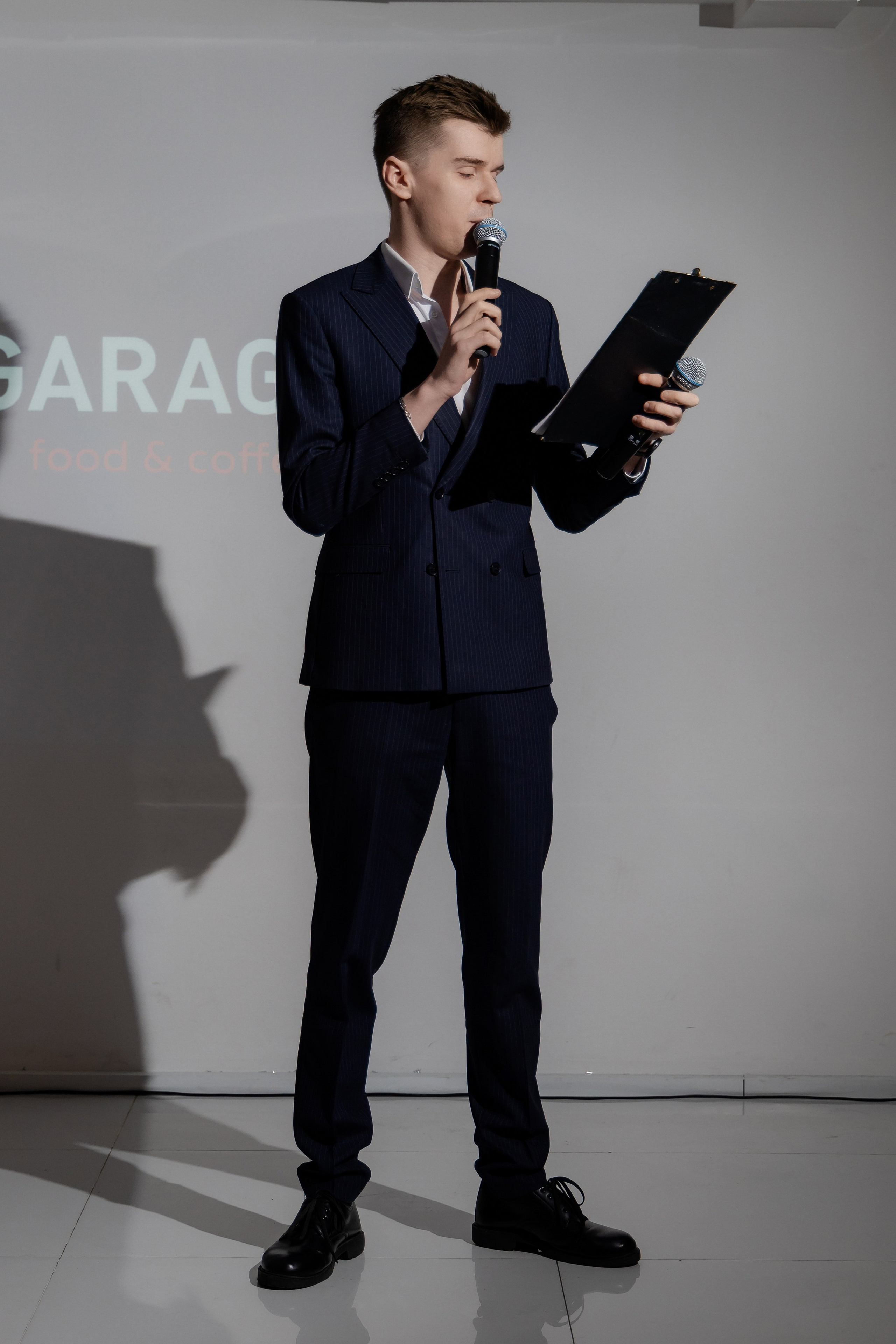 Корпоративная фотосъемка для кафе GARAGE | Новый год 2025 | Минск. Свадебный фотограф в Минске/Беларуси Сергей Спиридонов