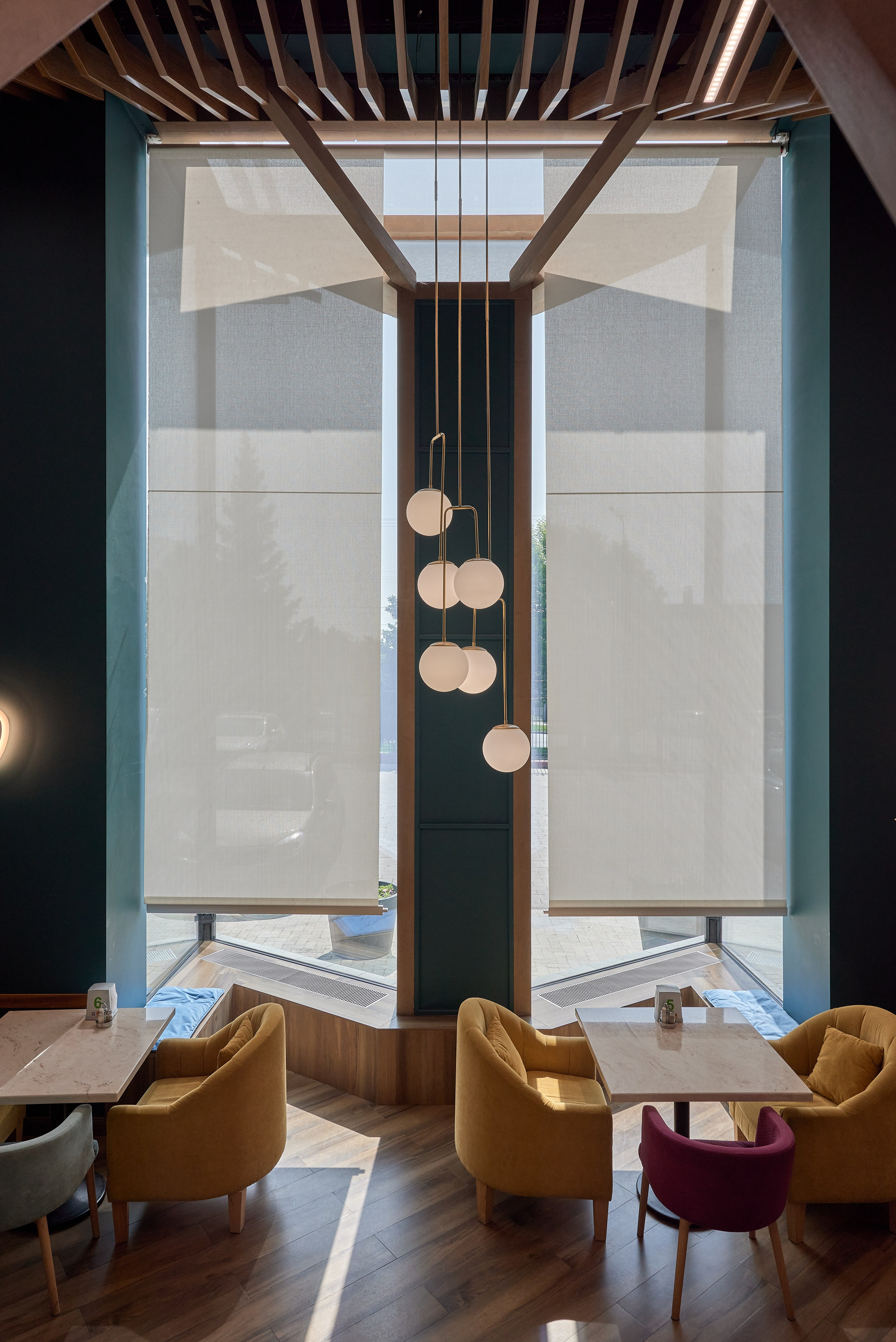 Ресторан Жираф, Костанай (Казахстан). Абросимов Лев интерьерный и архитектурный фотограф