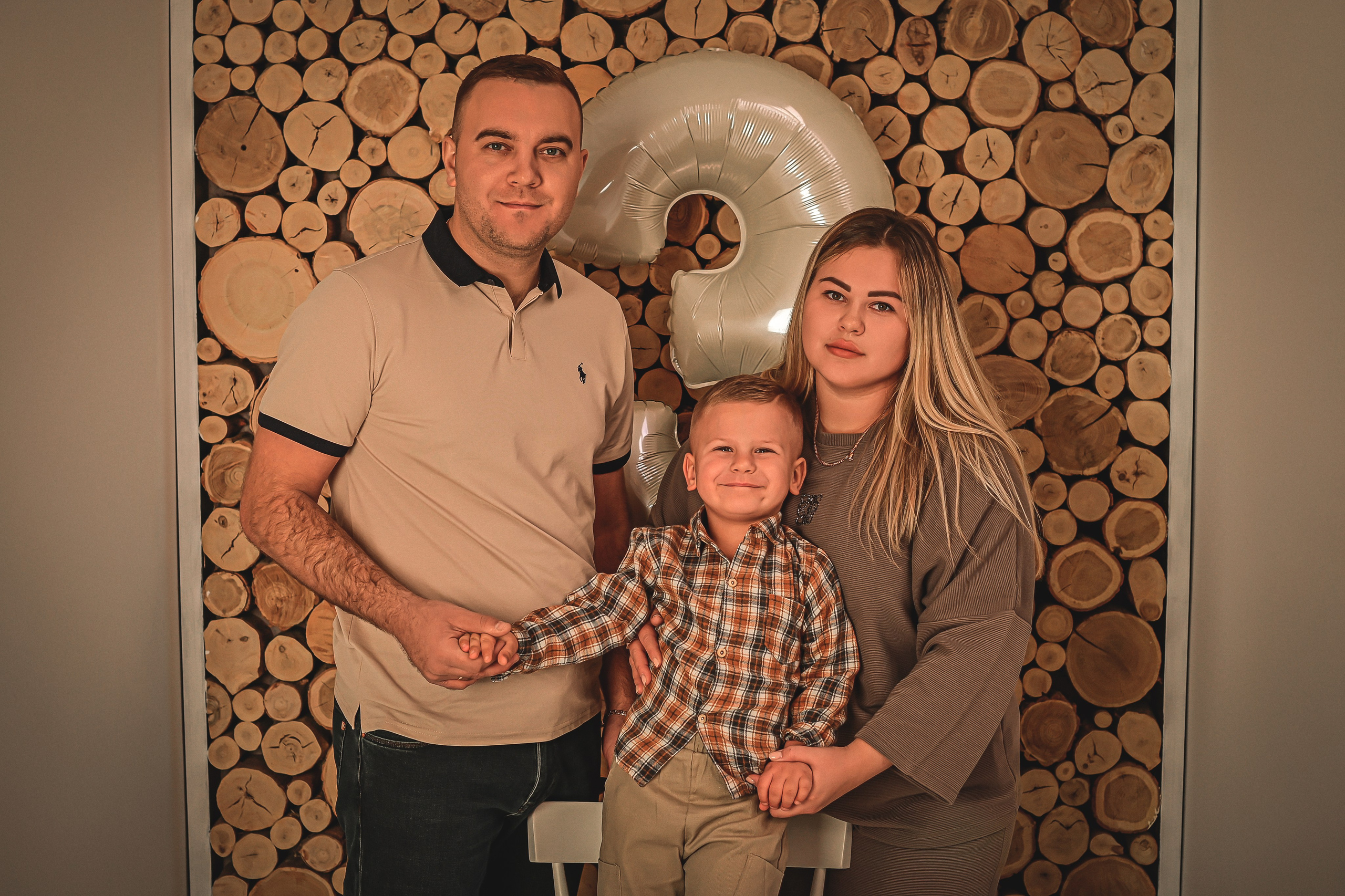 Семейные фотографии. Семейный и свадебный фотограф в Донецке Донская Анастасия