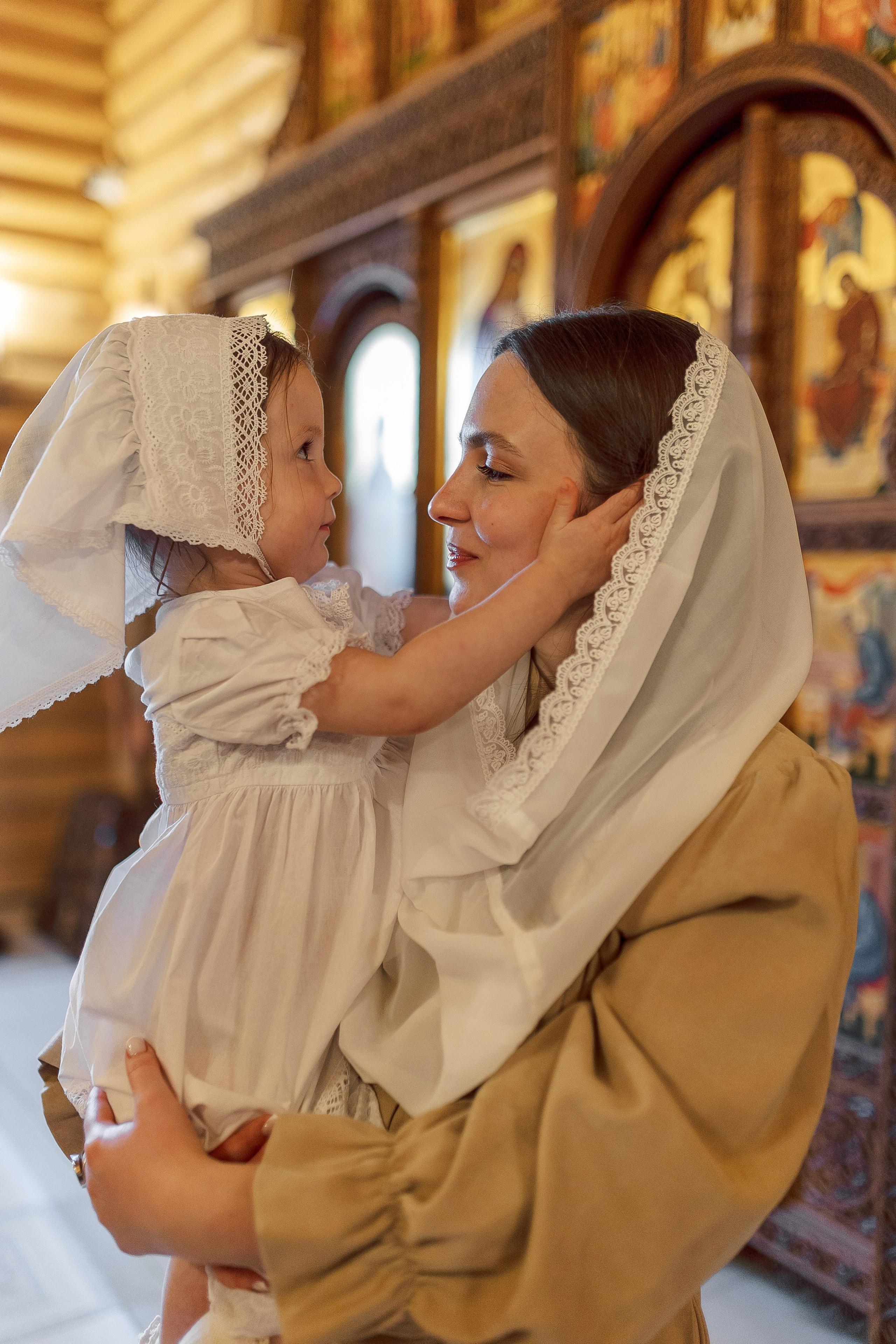 Храм пр. Серафима Саровского. Семейный фотограф в Москве Анна Пожарская