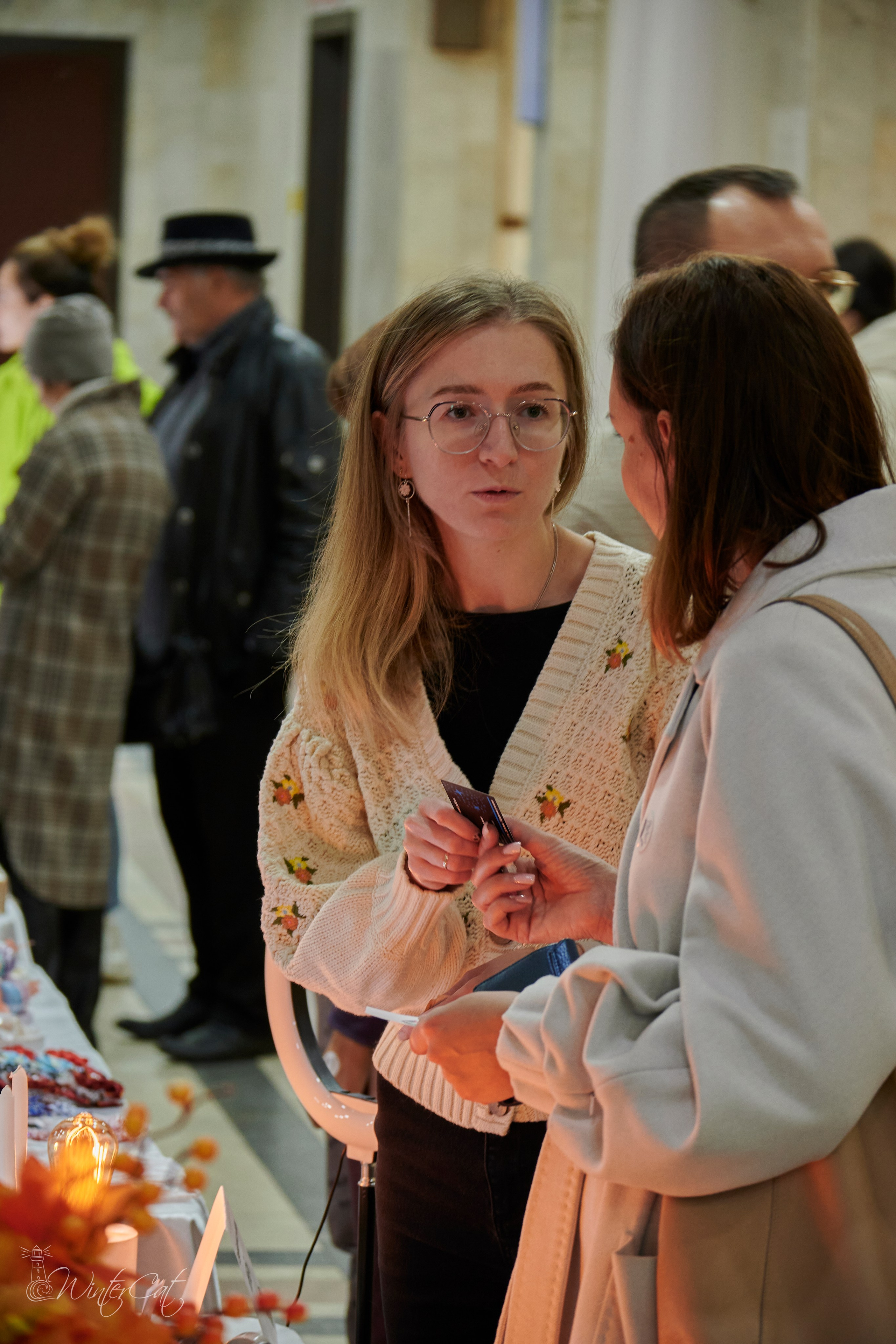 Арт Маркет 12.10.24. Портретный и репортажный фотограф в Магадане Андрей Нефедов WinterCatPhoto