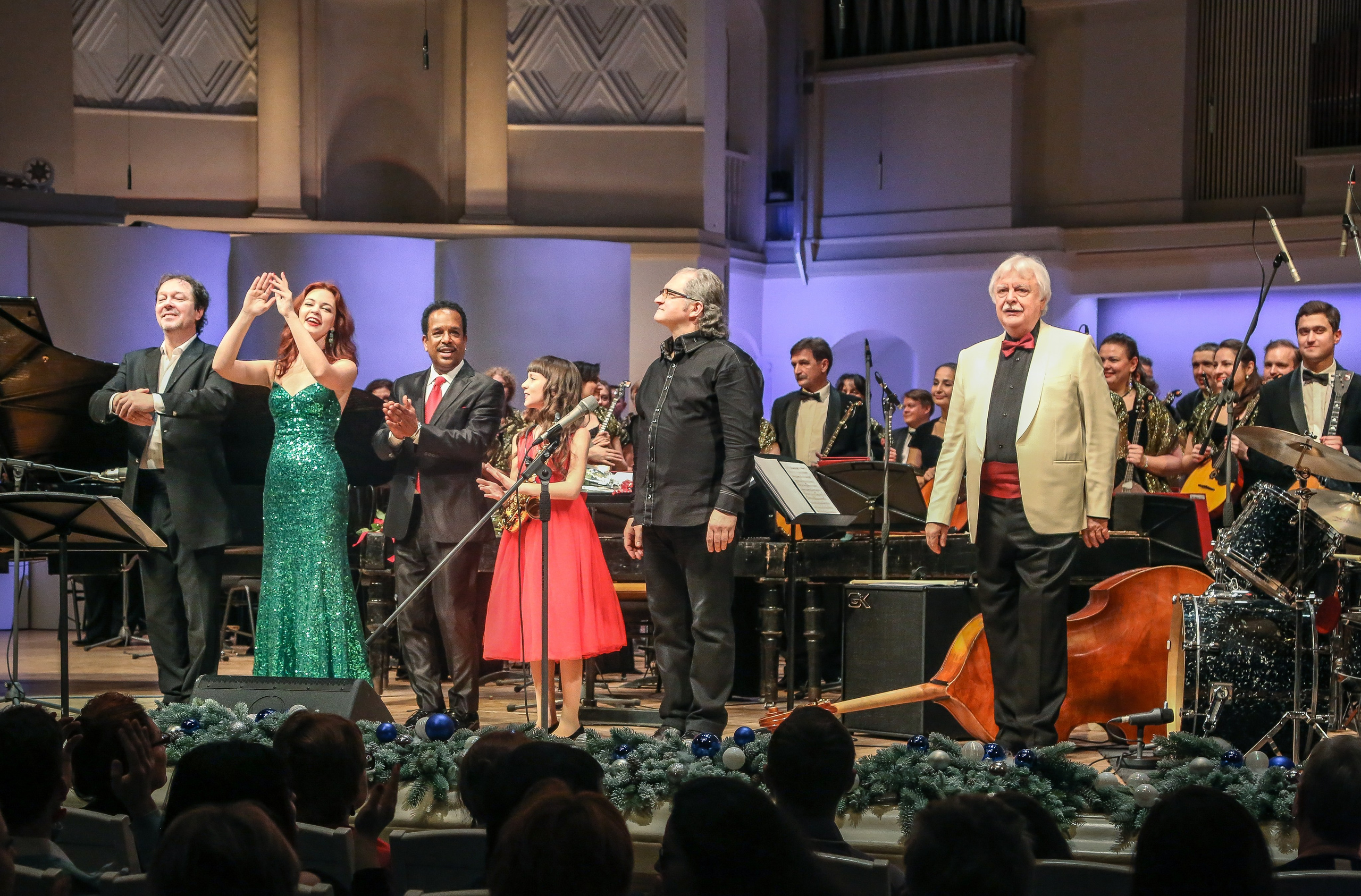 Christmas in Blue. Дарья Письменюк / Darya Leitstern — фотограф, музыкант, журналист, путешественник