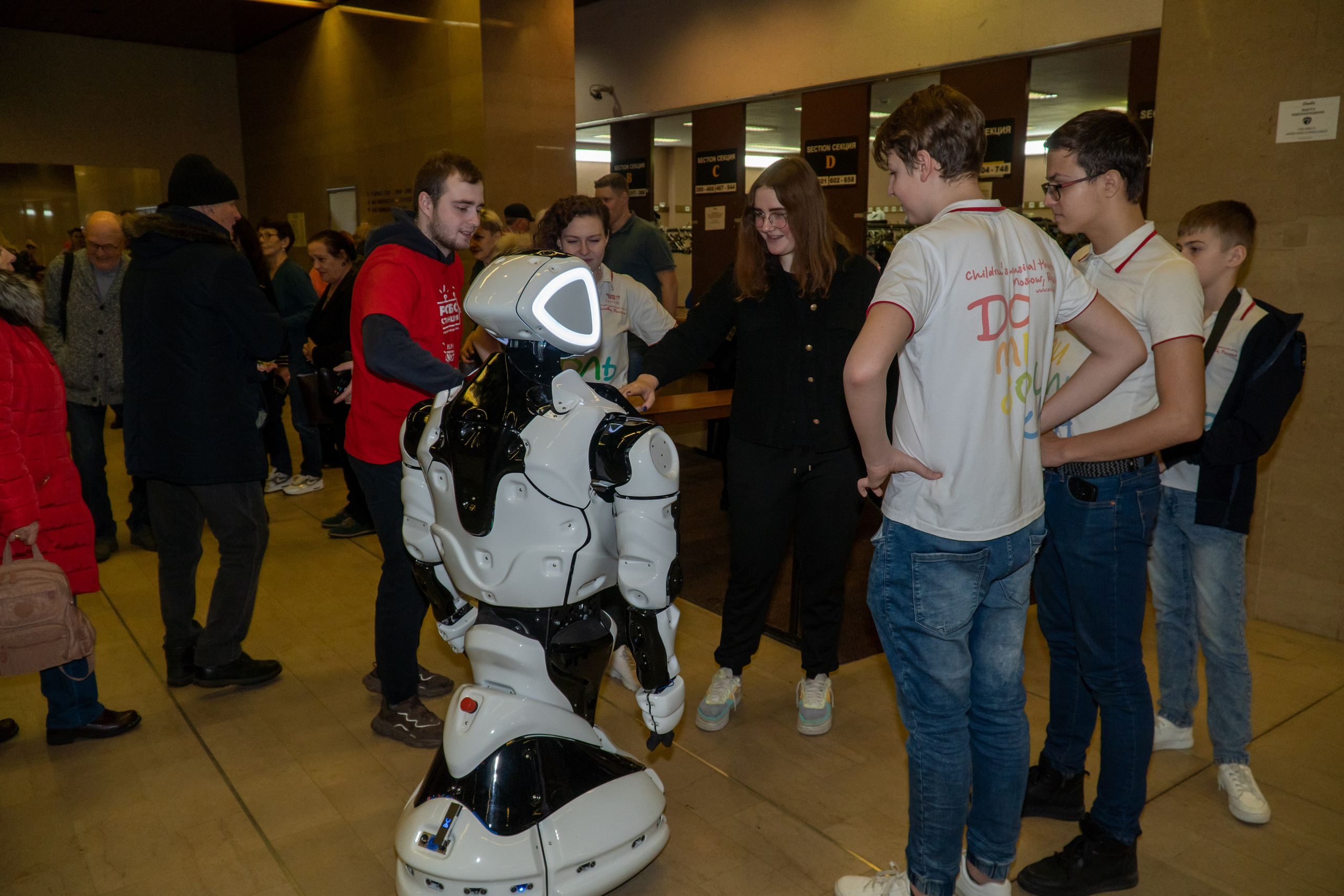 Съёмка концерта для Домисольки, большой концертный зал Космос. «Студия DRONAVT`s» — видеосъёмка и фотография г. Москва