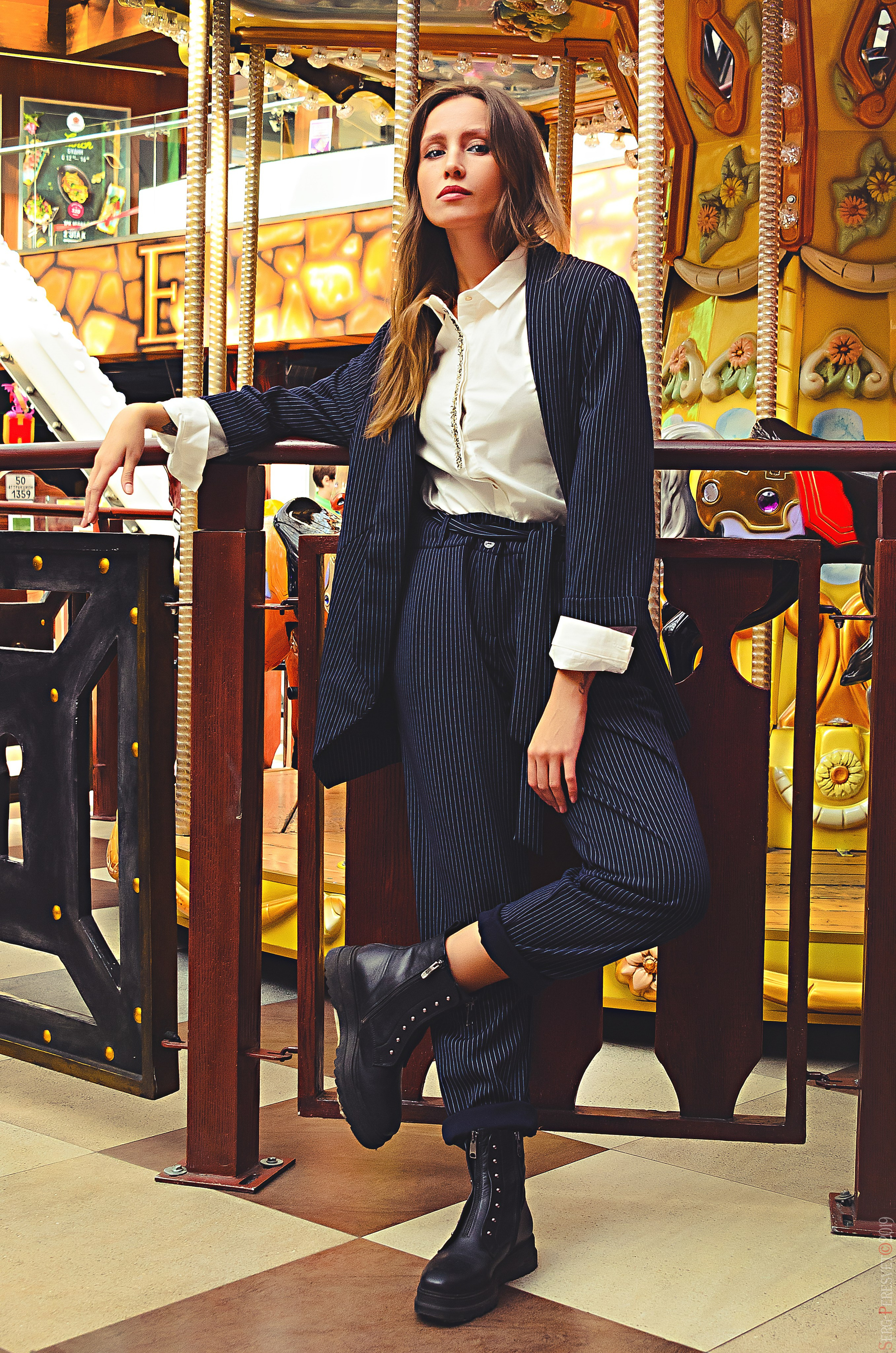 Фотосессия в студии для девушек в Москве - фотограф Сергей Пересвет. Ваш фотограф на праздник в Москве, Раменском, Жуковском, Люберцах