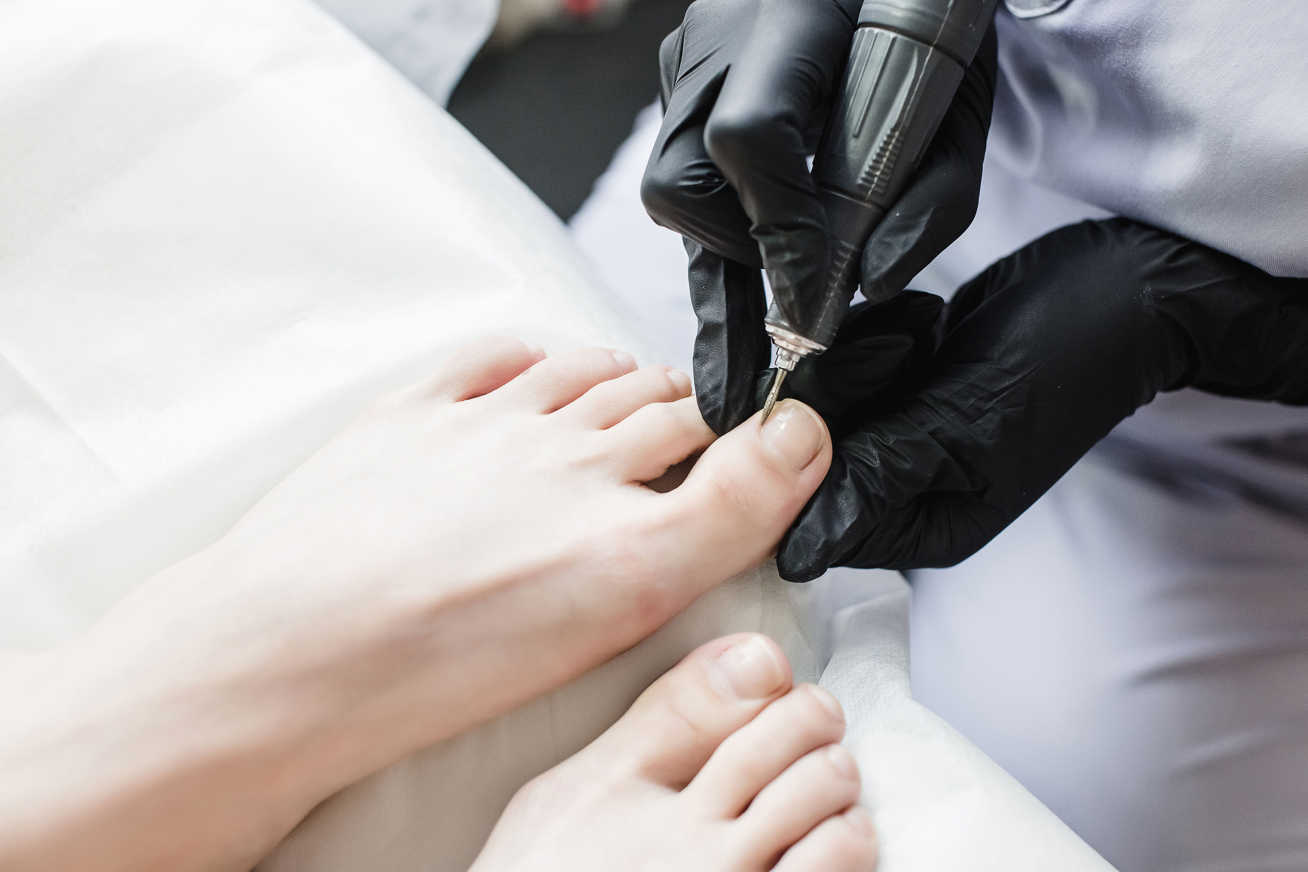 Мастер маникюра @jeneva.vrn. Портретный и свадебный фотограф в Воронеже Елена Михайлова