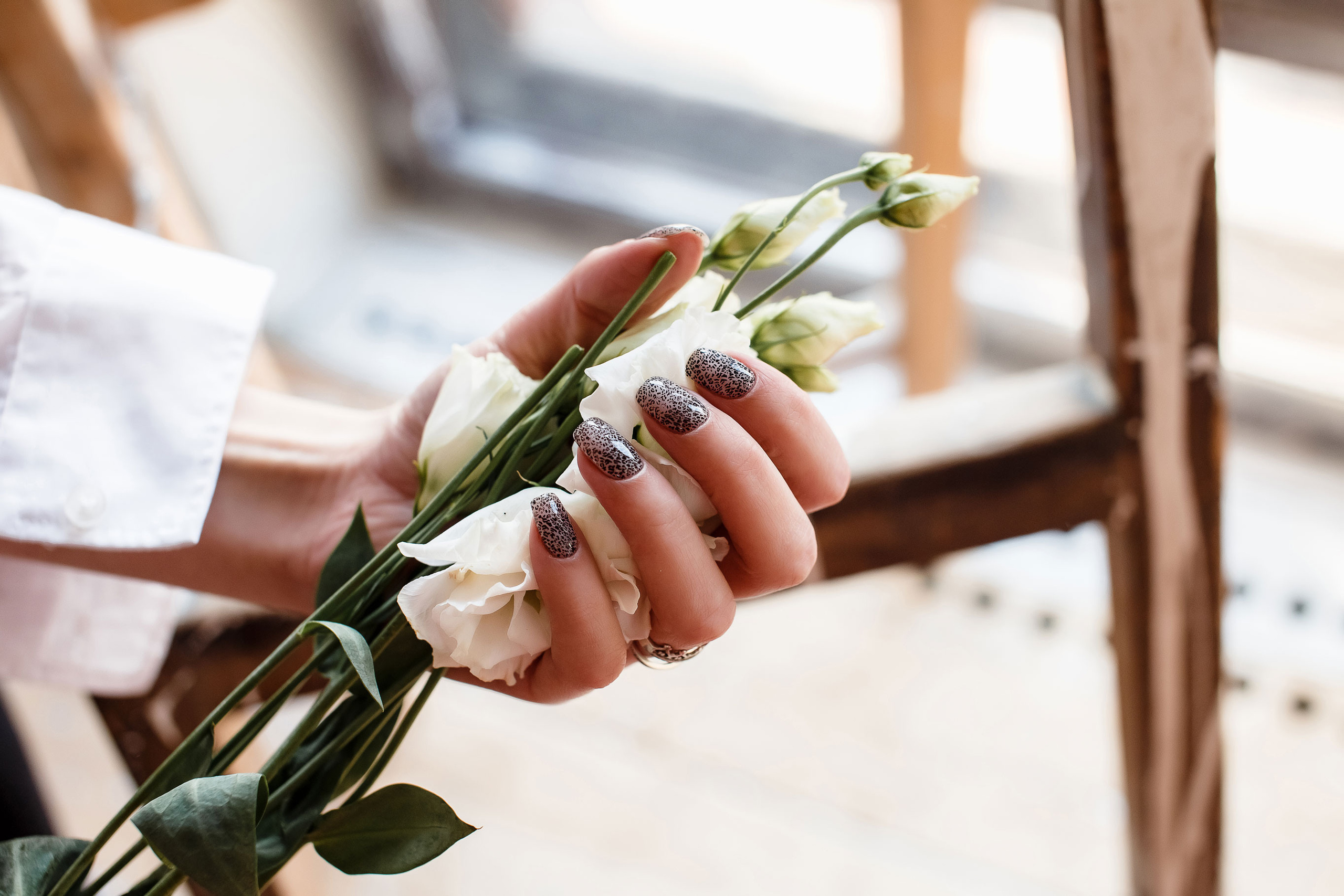 Мастер маникюра @jeneva.vrn. Портретный и свадебный фотограф в Воронеже Елена Михайлова