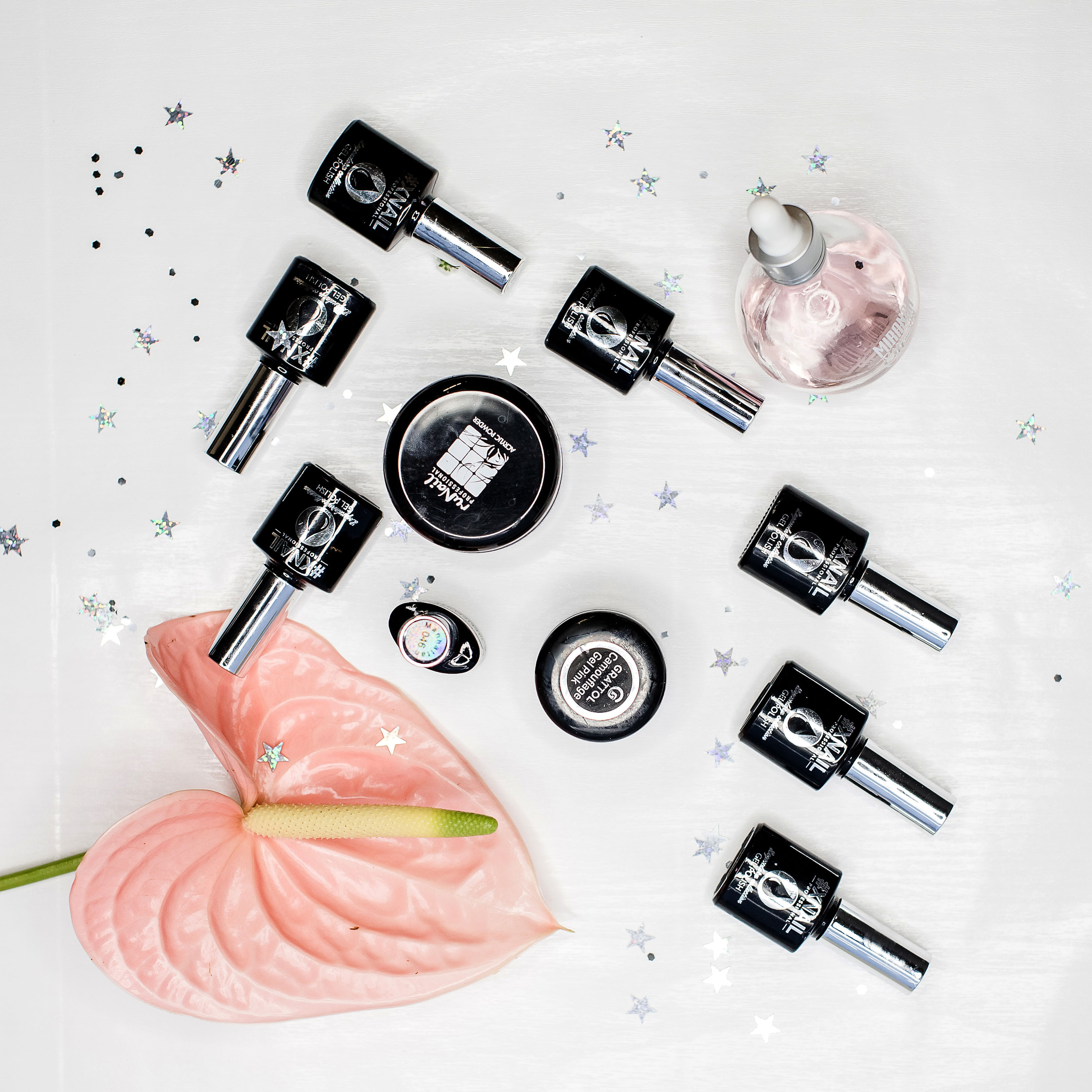 Мастер маникюра @jeneva.vrn. Портретный и свадебный фотограф в Воронеже Елена Михайлова