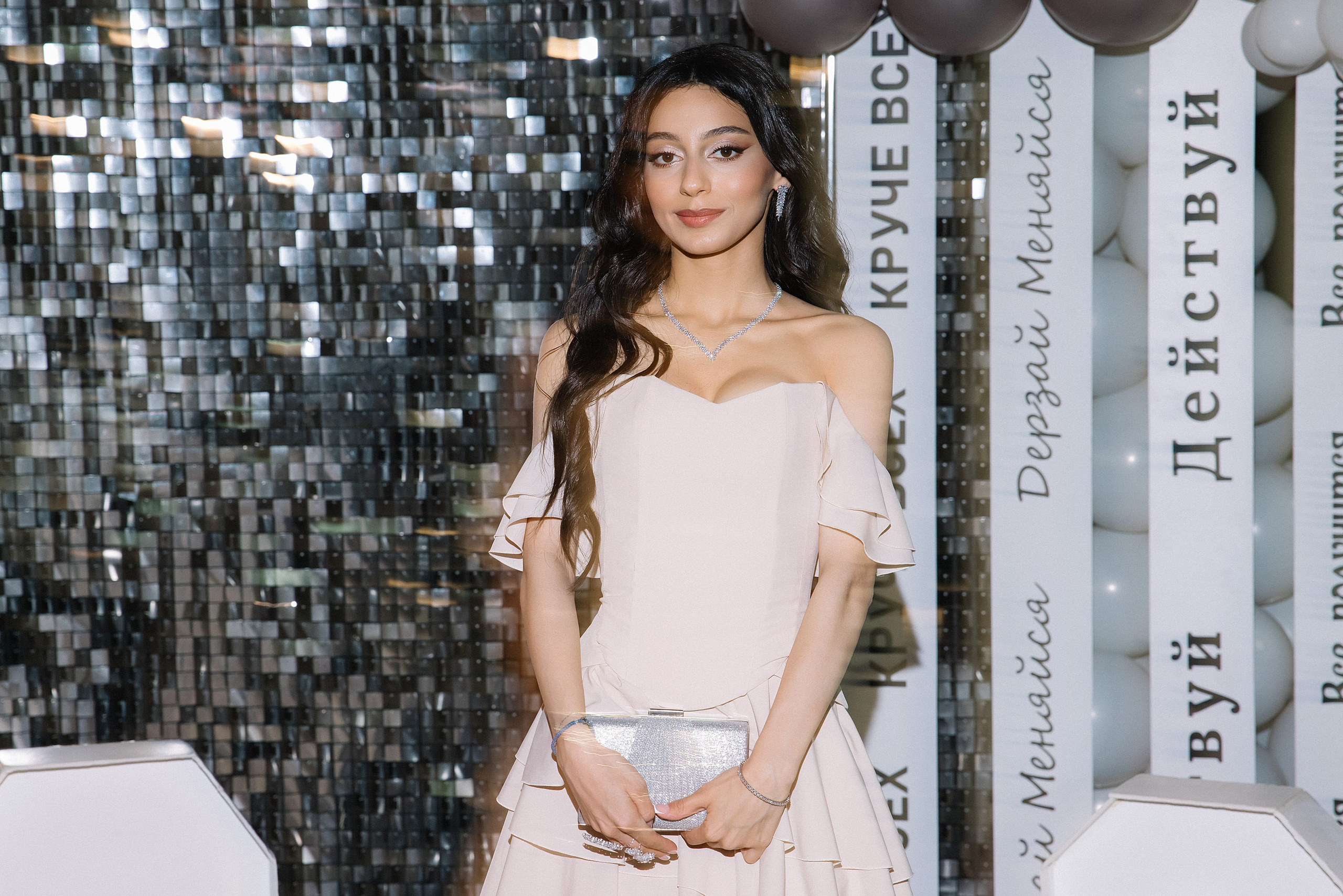 11 класс Гимназия 82. Фотограф и Видеограф в Краснодаре Юлия Солодченко