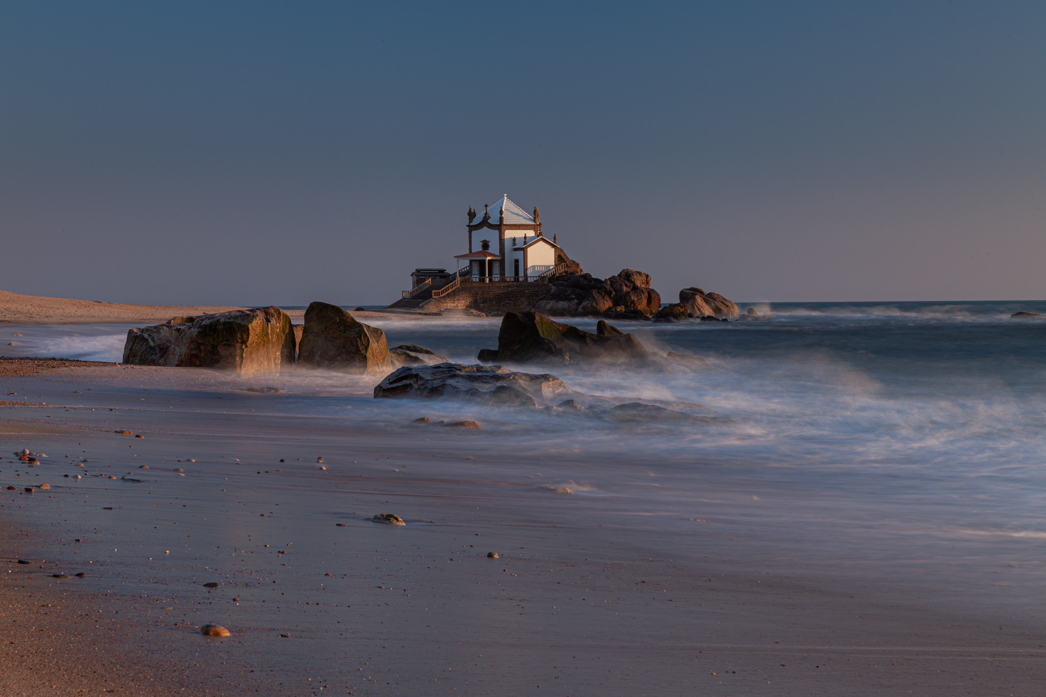 Capela Senhor da Pedra Miramar Gaia, Португалия 2010. Фотограф Василий Буланов