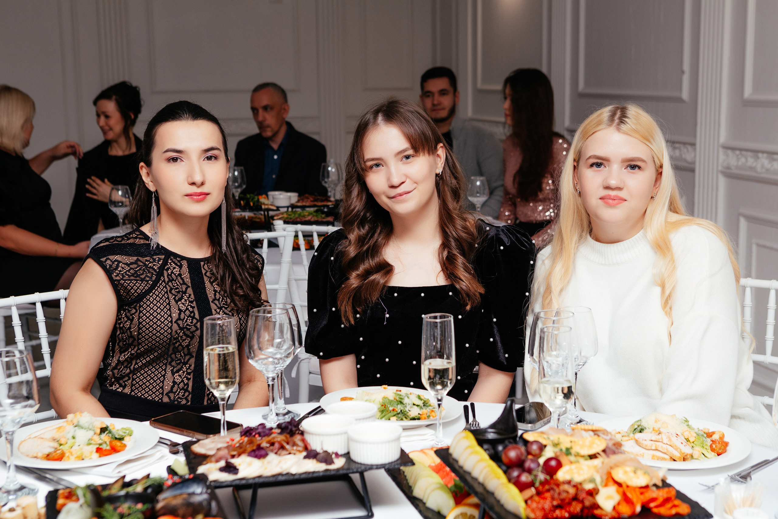 Юбилей стоматологии. Контент фотограф, съемка для маркетплейсов, фуд съемка и репортажи в Новосибирске Ралия Галеева