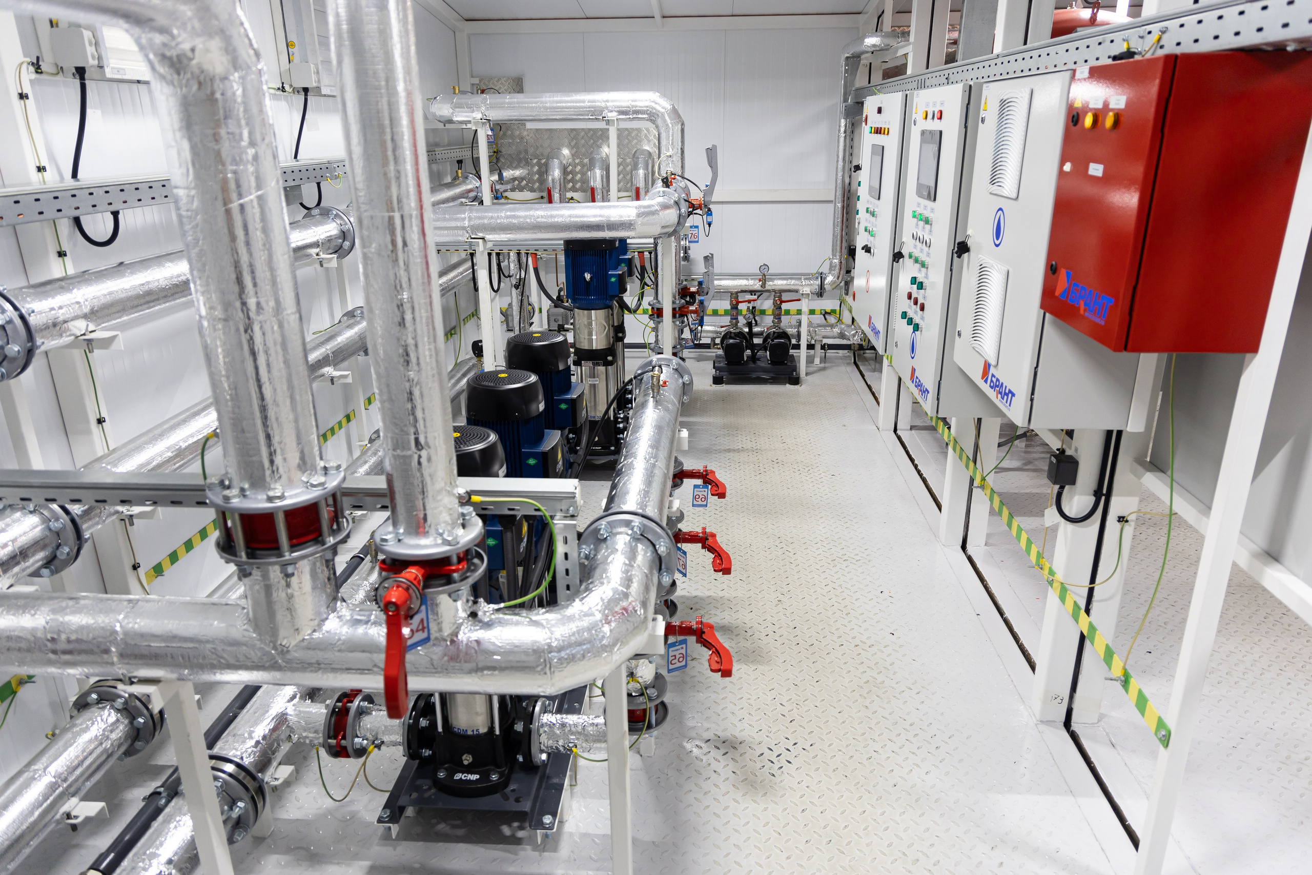 Промсъёмки. Фотограф свадебный, репортажный, индивидуальный, фото для маркетплейсов, брендов, автосалонов