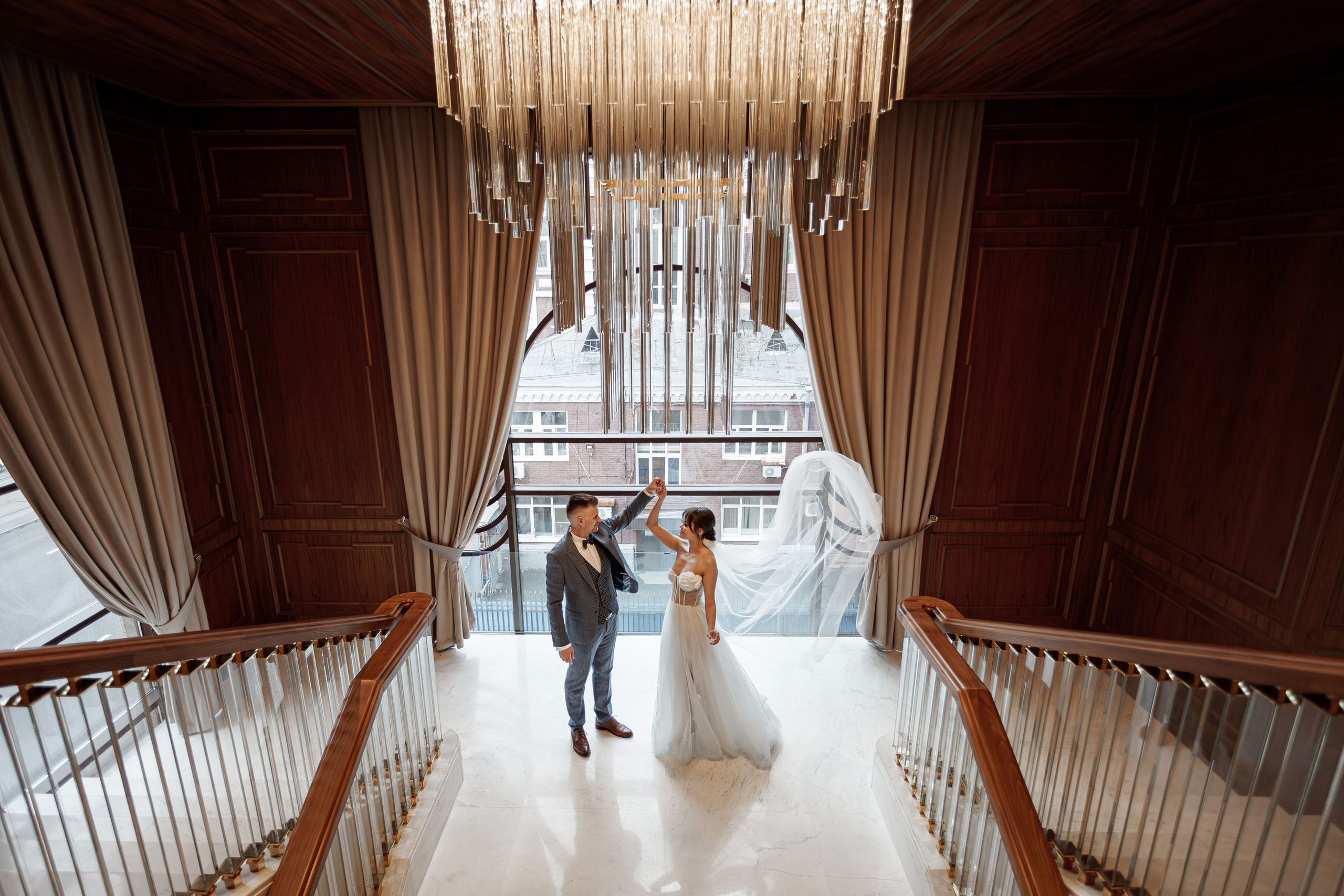 Свадебная фотосессия в Марриотт Плаза и в особняке Роял Москва. Свадебный фотограф Москва и МО Сергей Киржаев