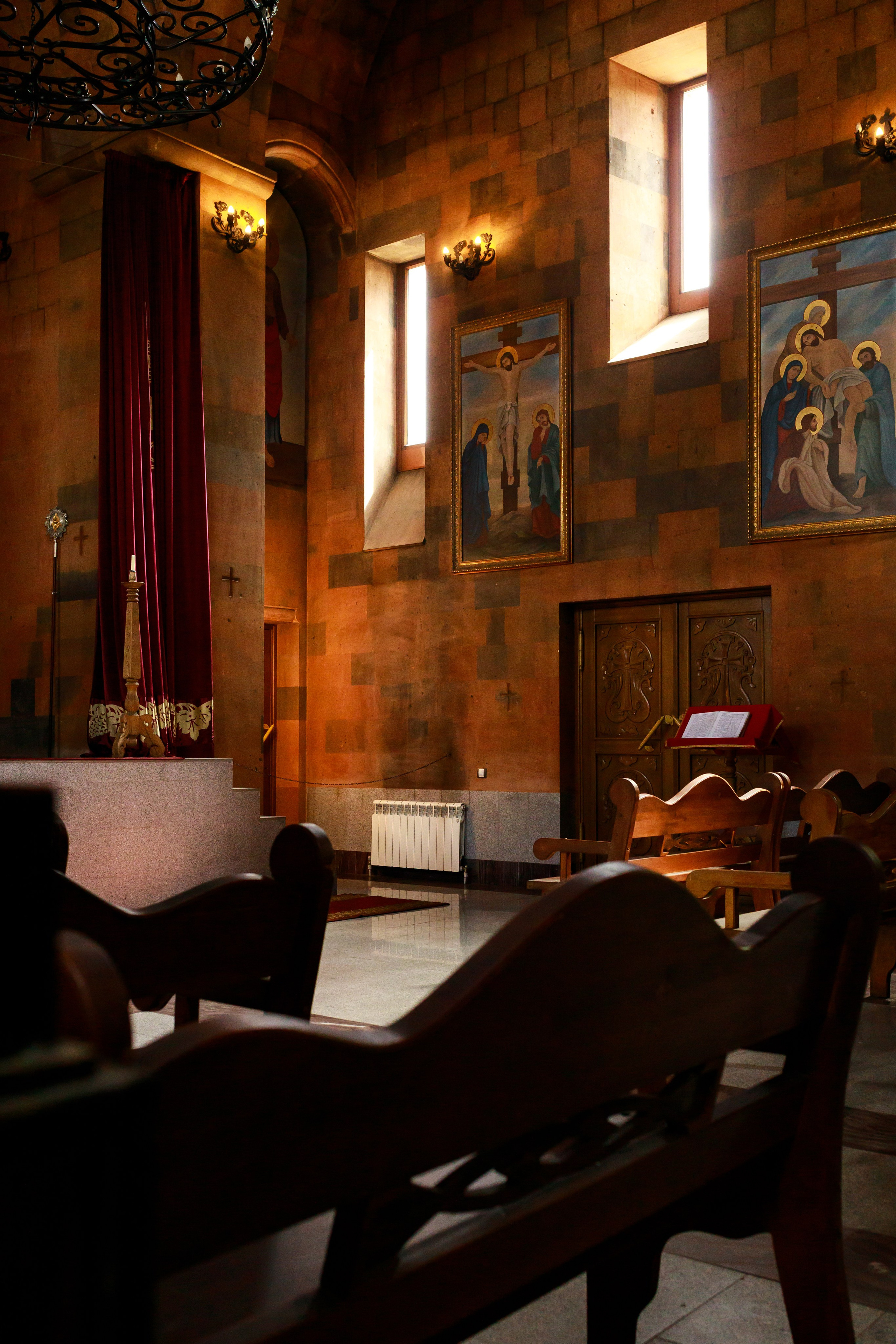 Таинство Крещения в Армянской церкви. Фотограф Тверь. Свадебные, семейные, индивидуальные фотосессии