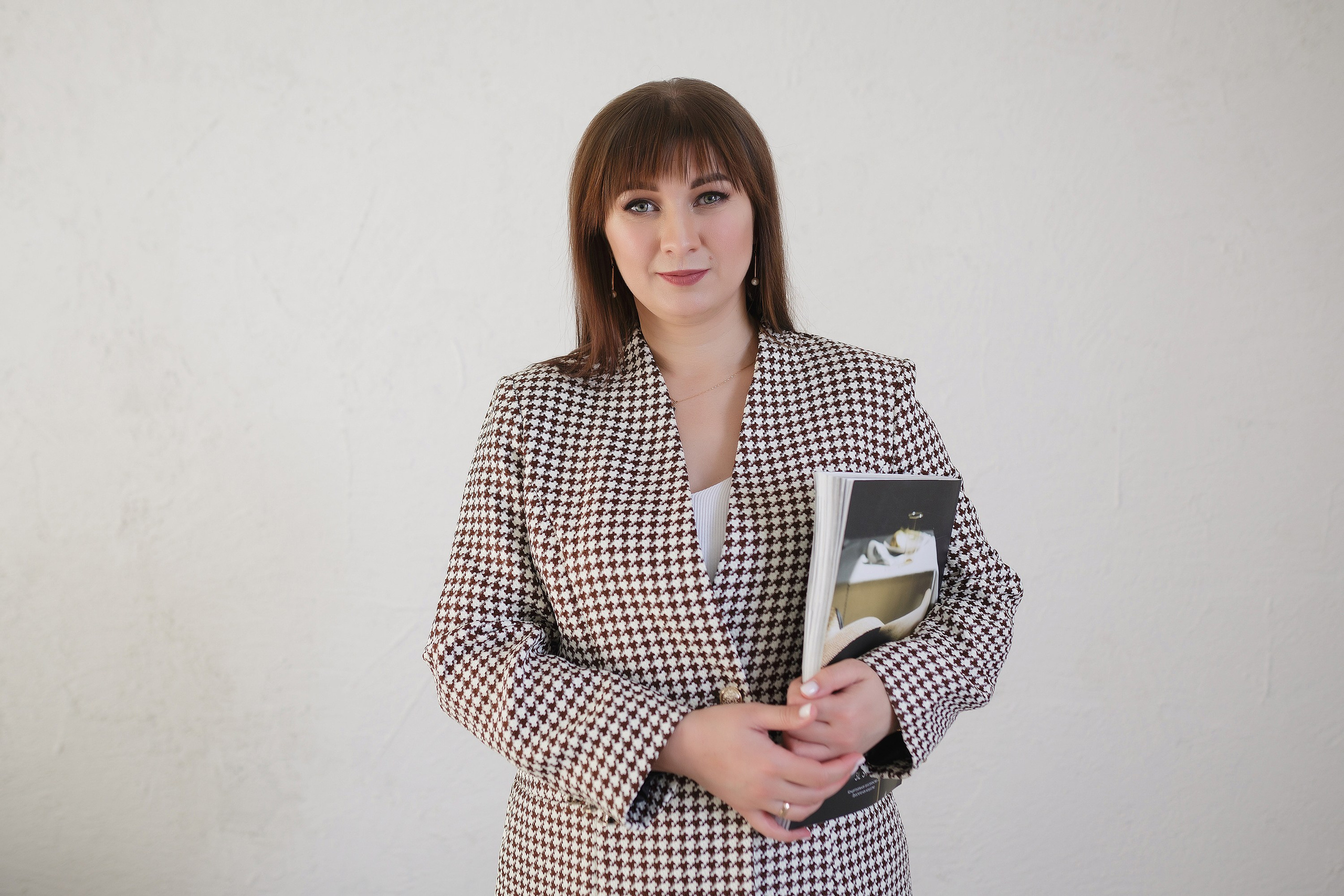 ДЕЛОВЫЕ. Roman Photo