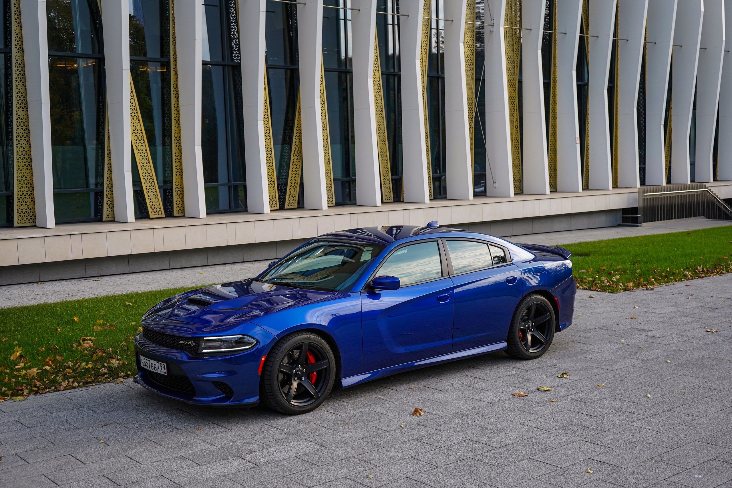 Dodge Charger Hellcat. Автомобильный фотограф Шакая Кирилл