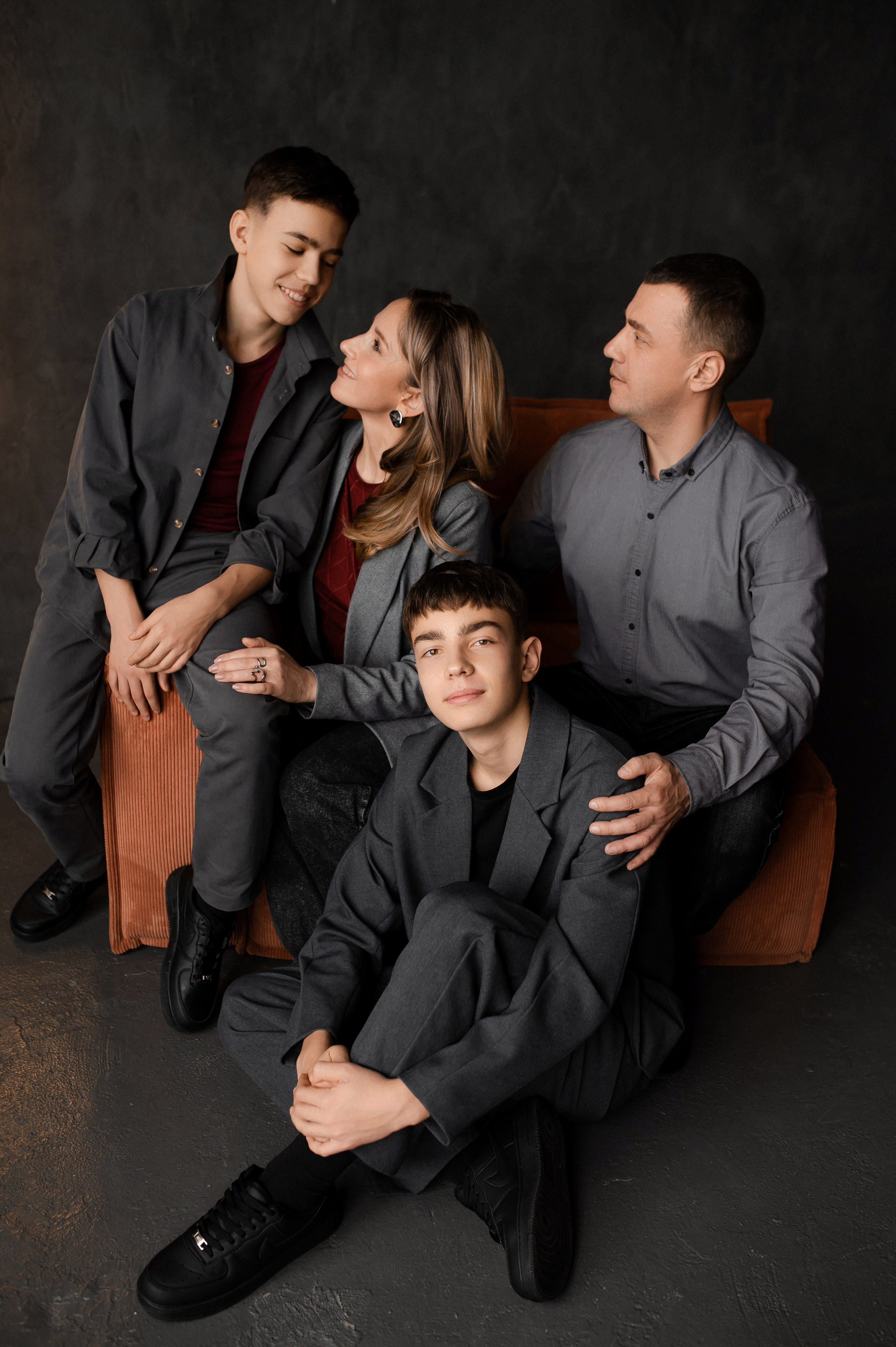 Семейная в студии. Фотограф Алексин, Тула