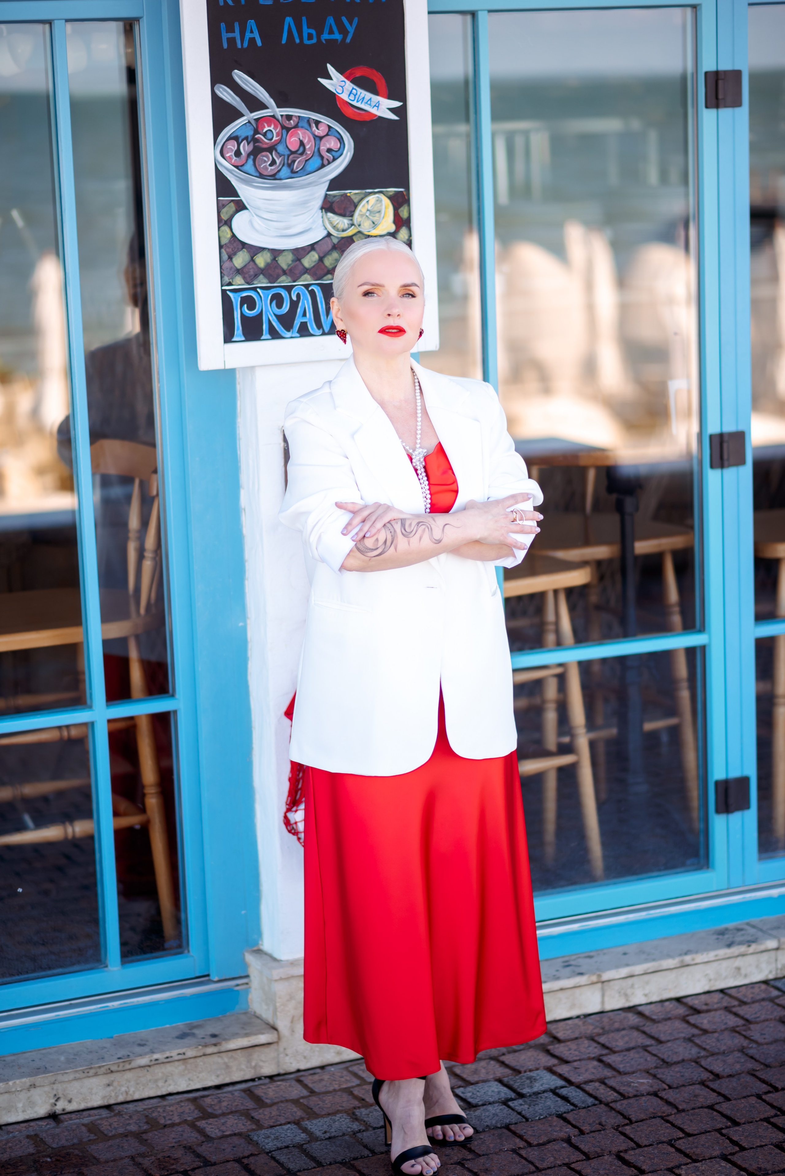 У кафе «Дельмар». Семейный и женский фотограф Лоо Краснодар Сочи Энем Татьяна Трибурт