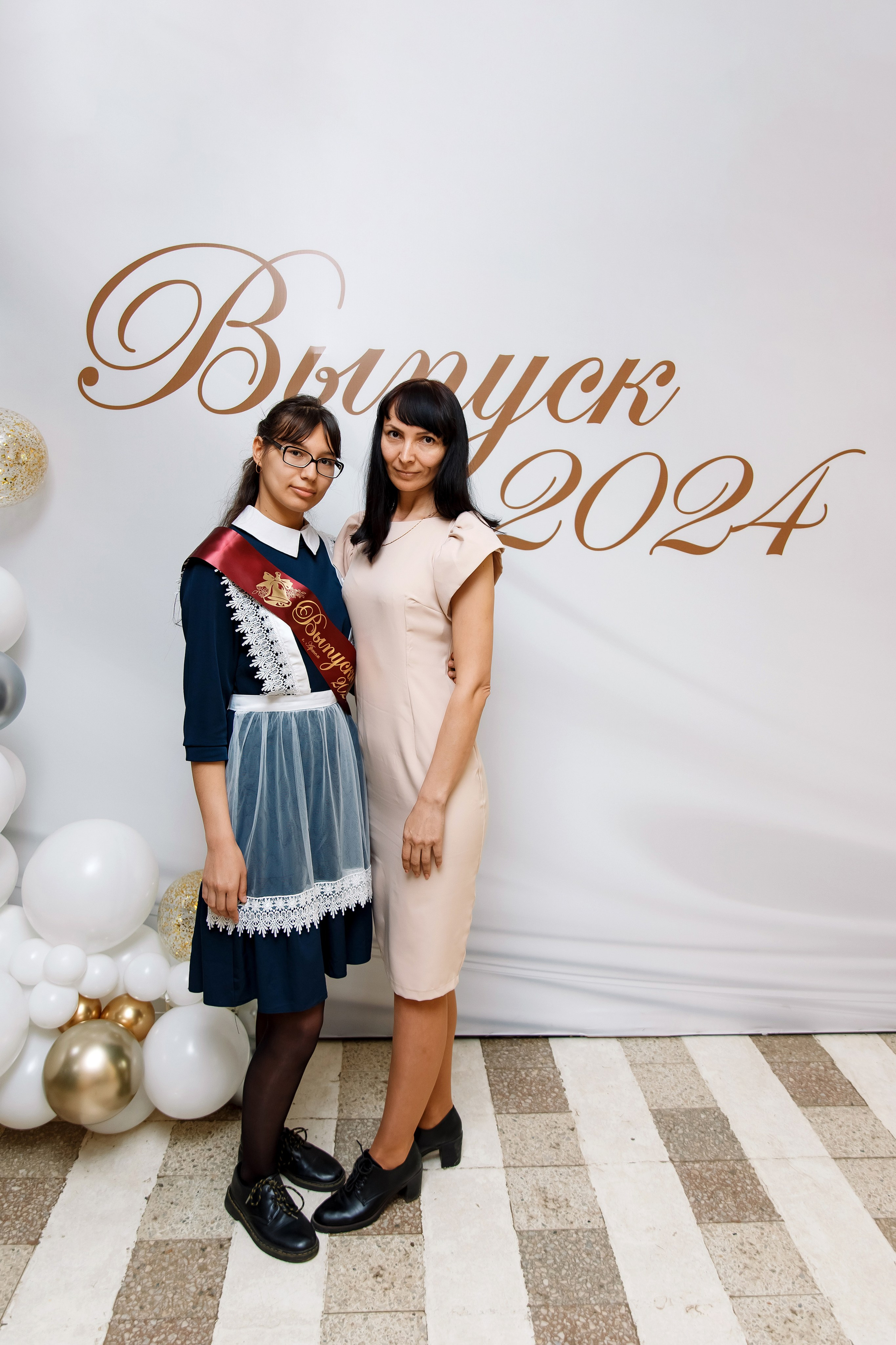 11 класс Последний звонок. Фотограф Любовь Корниенко, Примоский край