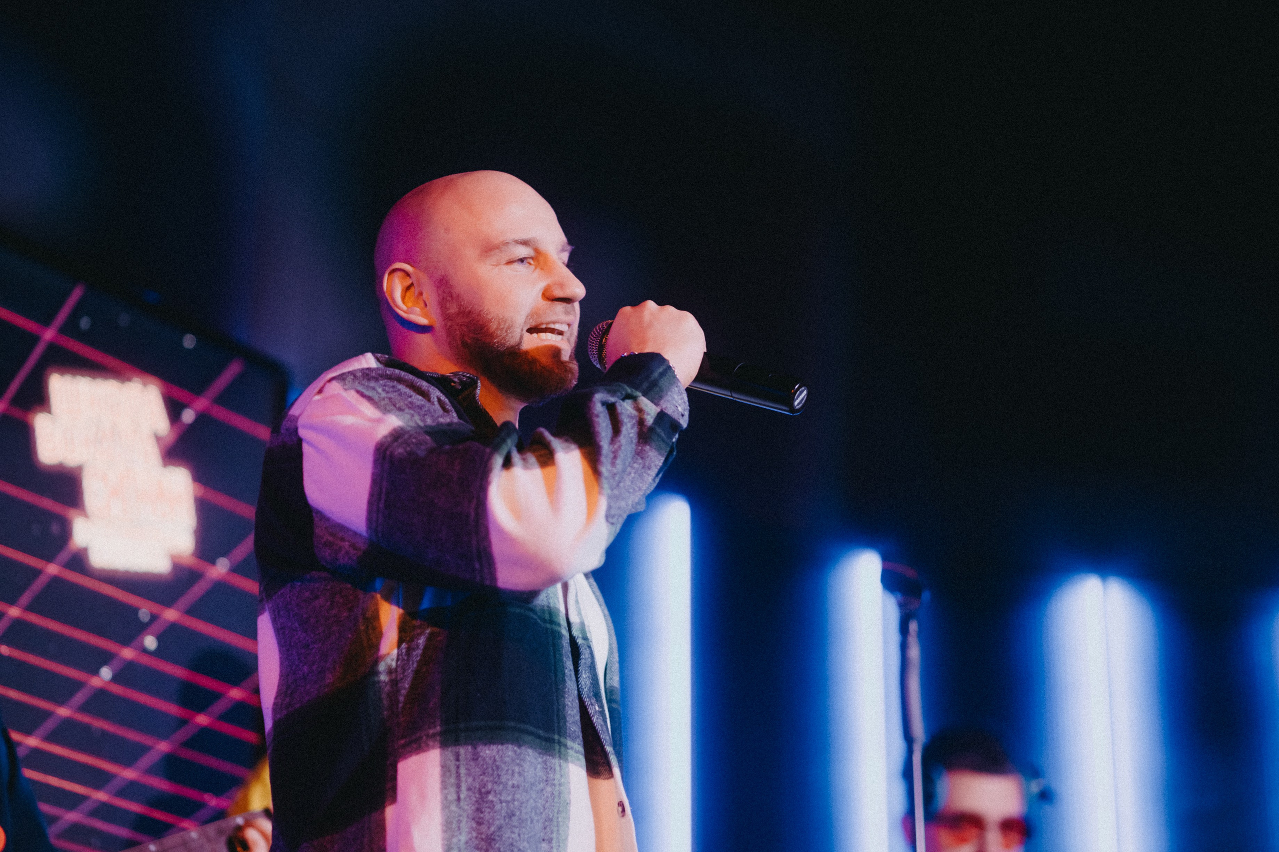 Концерт учеников вокальной школы «Сигнон» в баре «Руки Вверх»