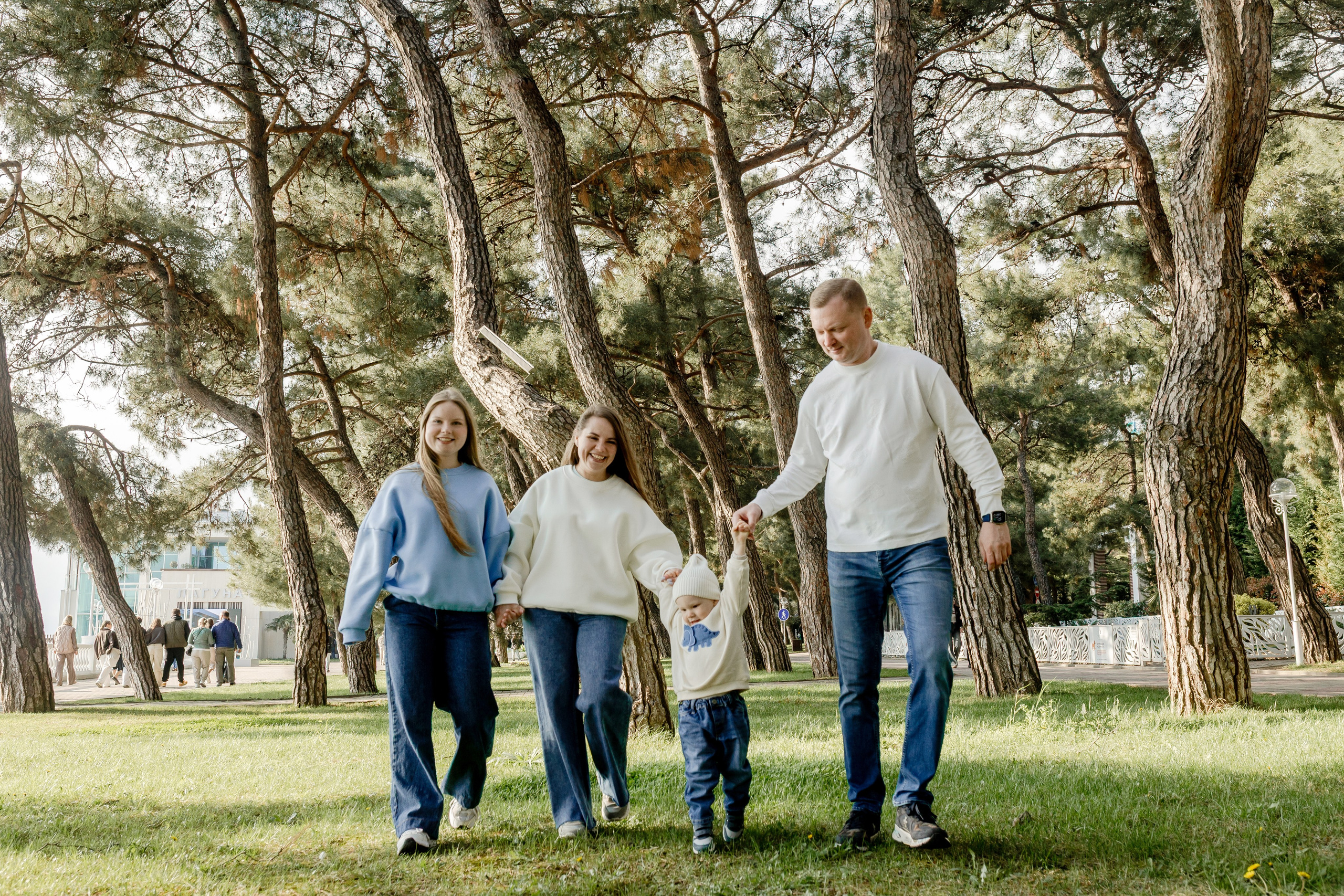 Ольга, Евгений, Софья и Матвей. Wedding and family photographer in Gelendzhik Victoria Balashova