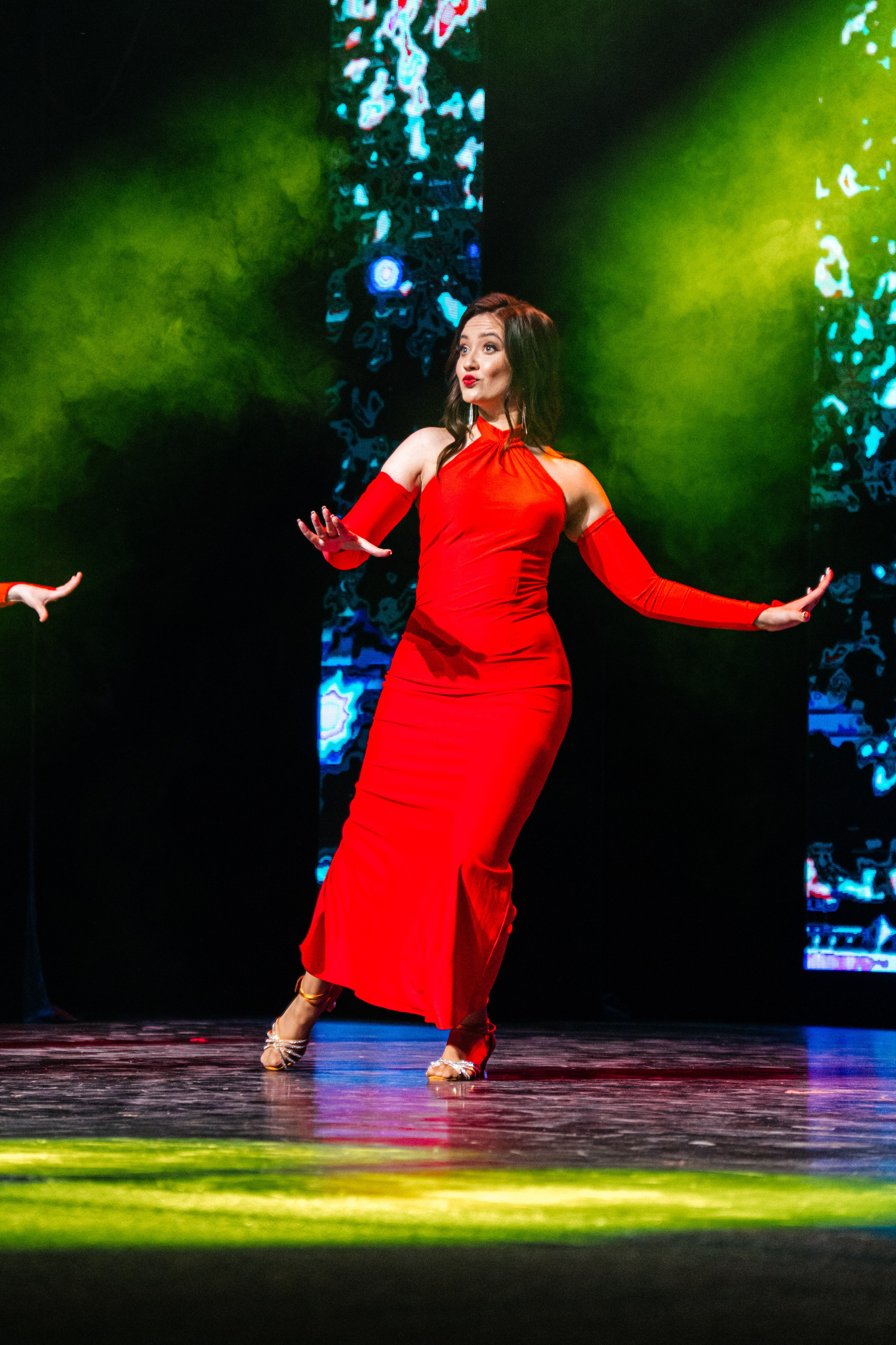 «Восславим Женщину». Pixel — студия корпоративного производства