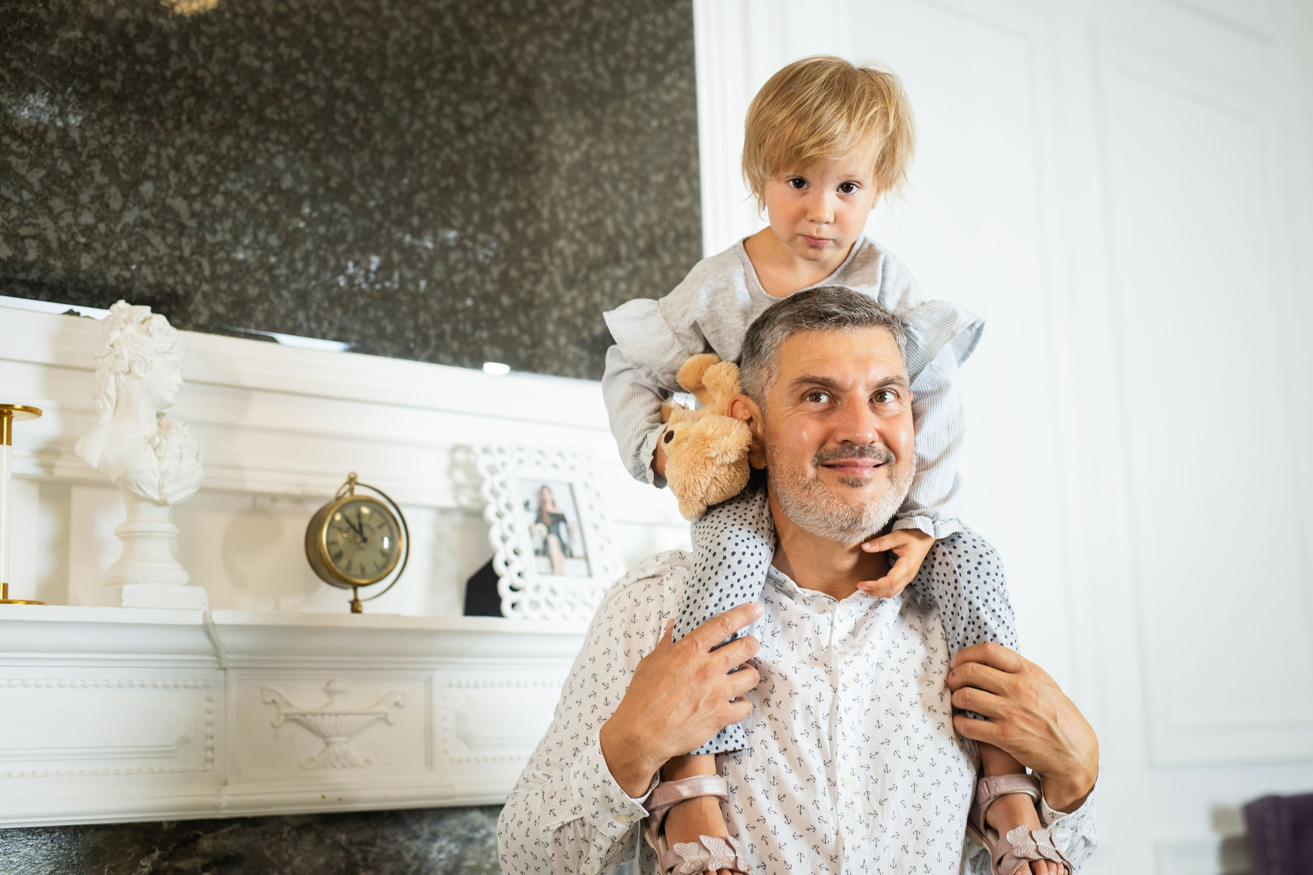 Семейная фотосессия в студии. Профессиональная фото и видеосъемка. Москва