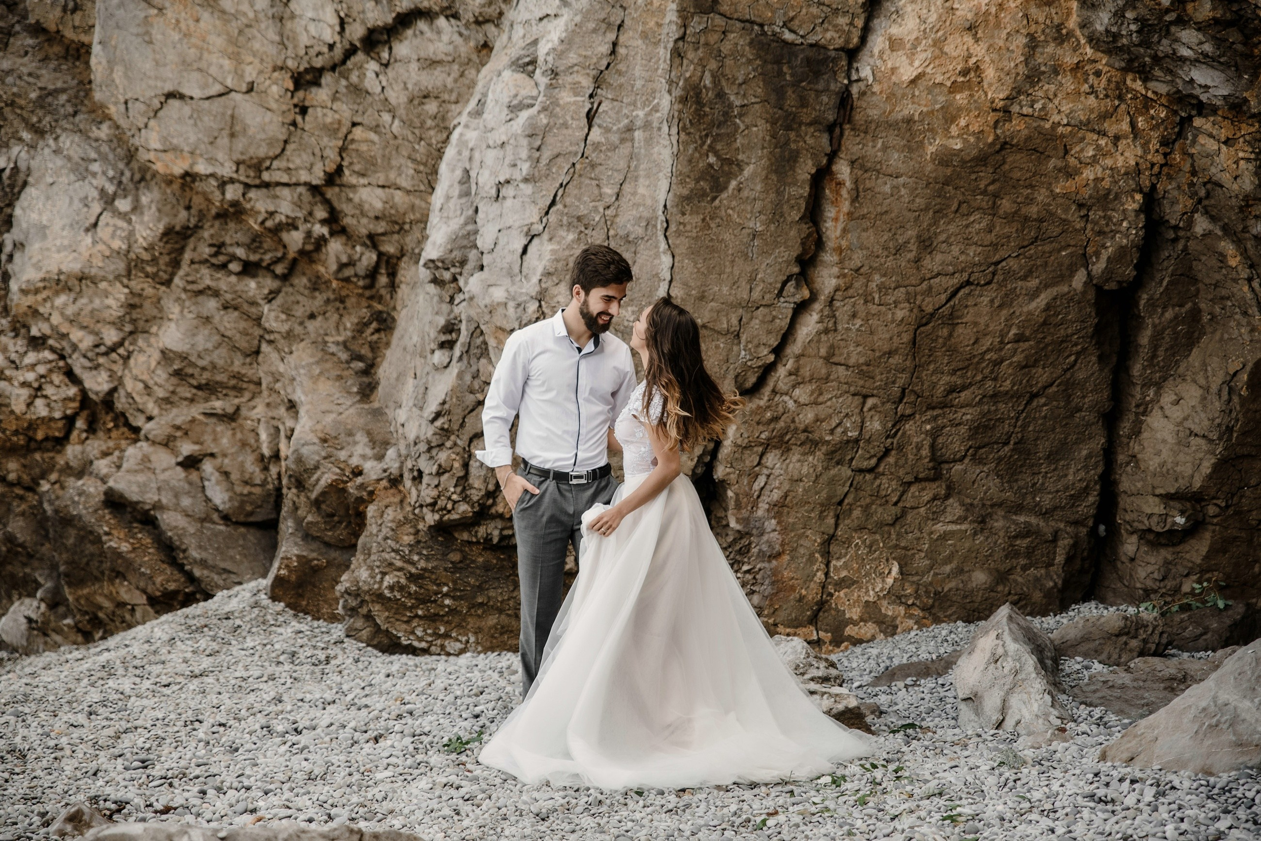 Свадебная фотосессия и выездная регистрация брака на берегу моря. Свадебный и семейный фотограф в Москве Светлана Зоткина