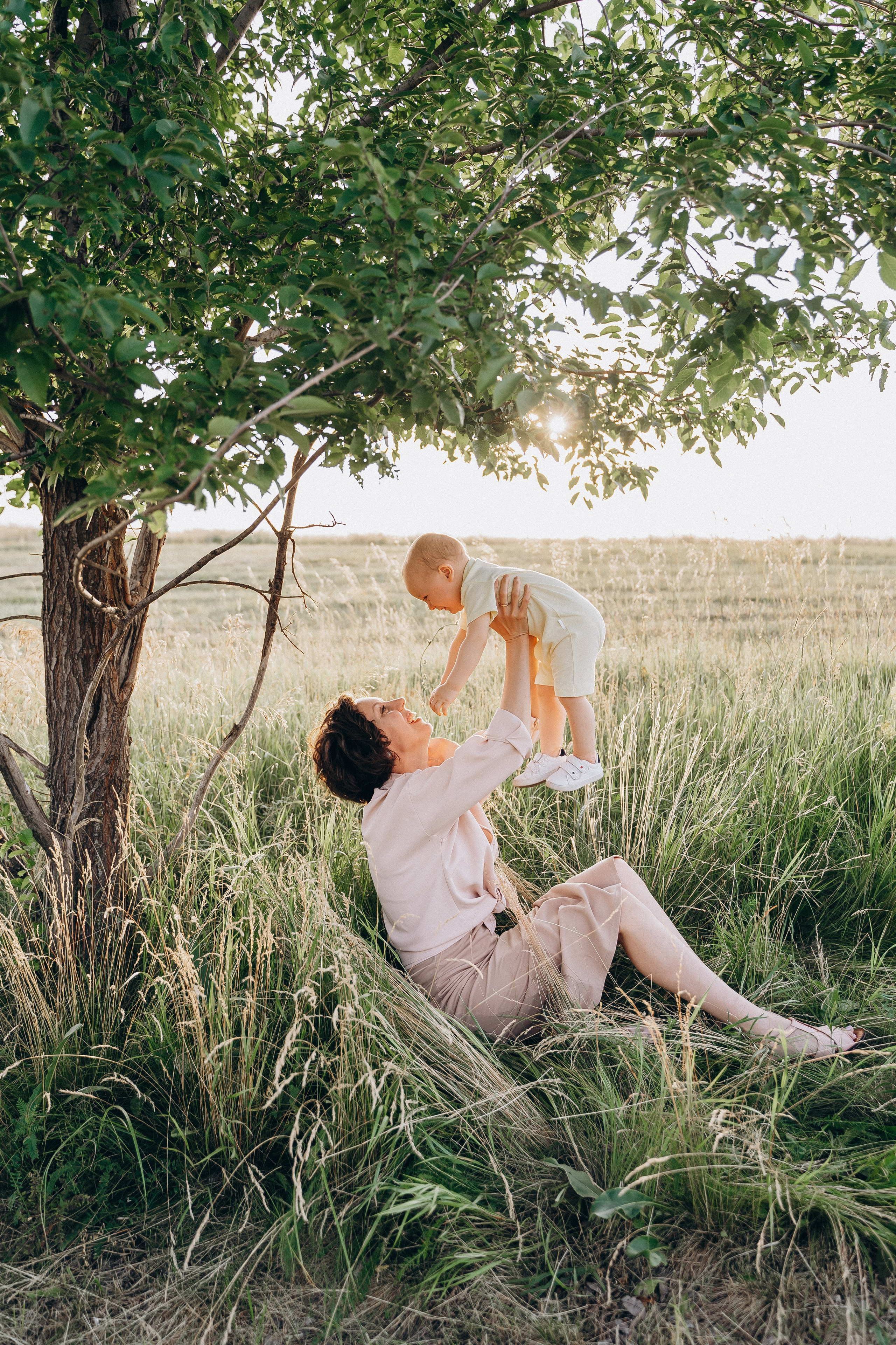 На улице. Женский и семейный лайфстайл фотограф в Уфе Лайт Альбина