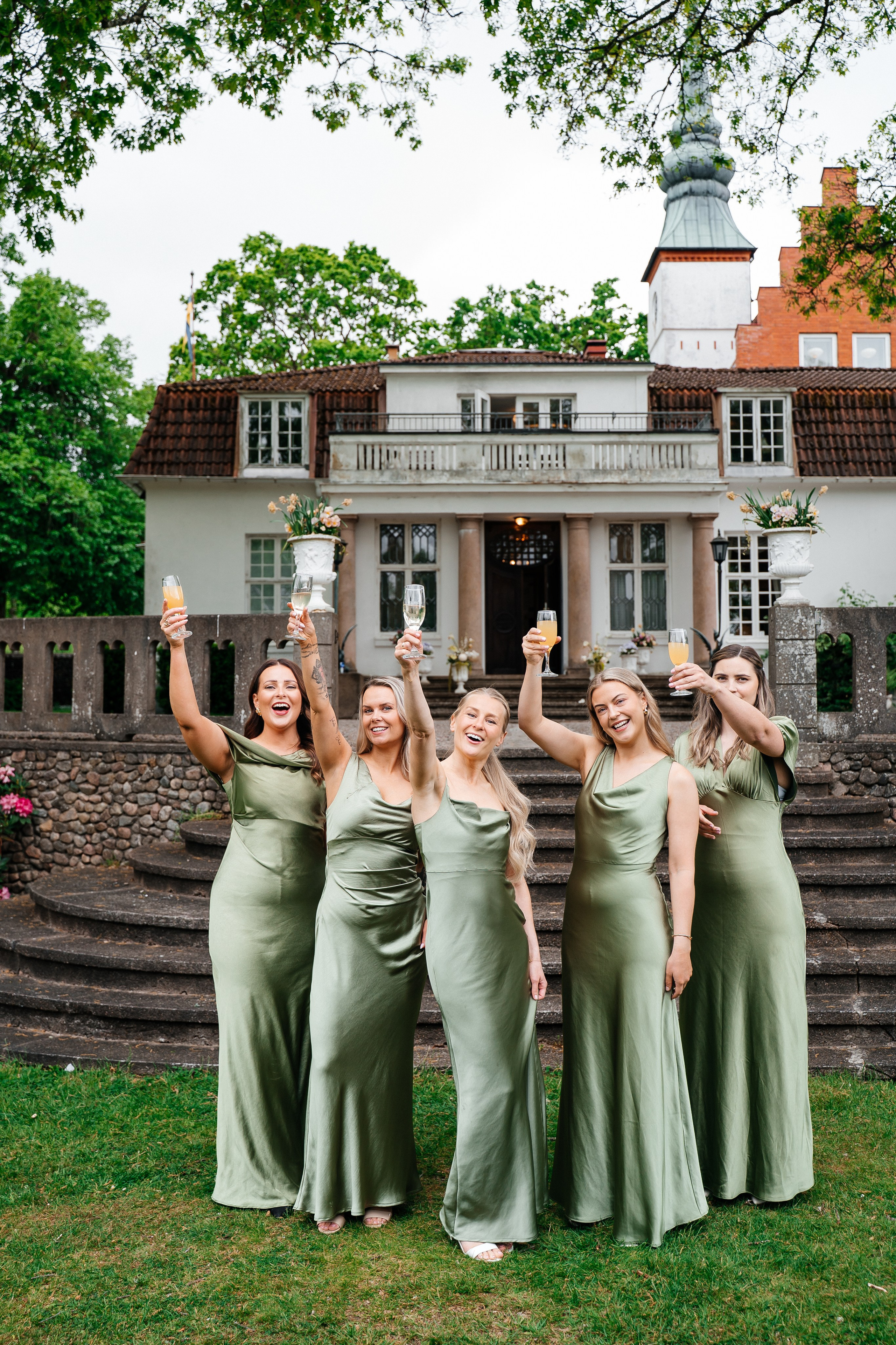 Hjelmsjöborg bröllop Randi & Robert. Bröllops- och familjefotograf i Halmstad | Valentina