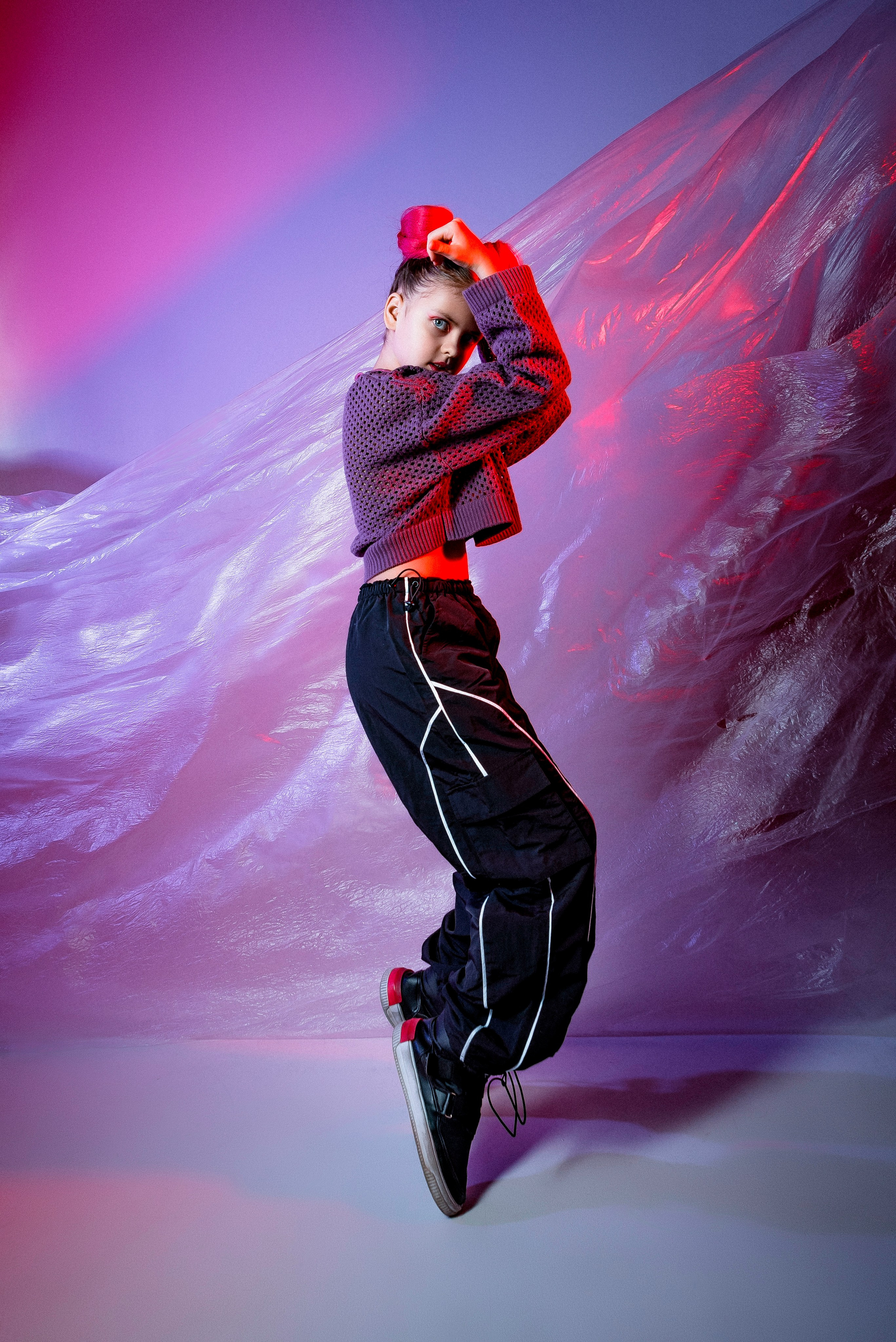 неоновая фотосессия в студии в сочи