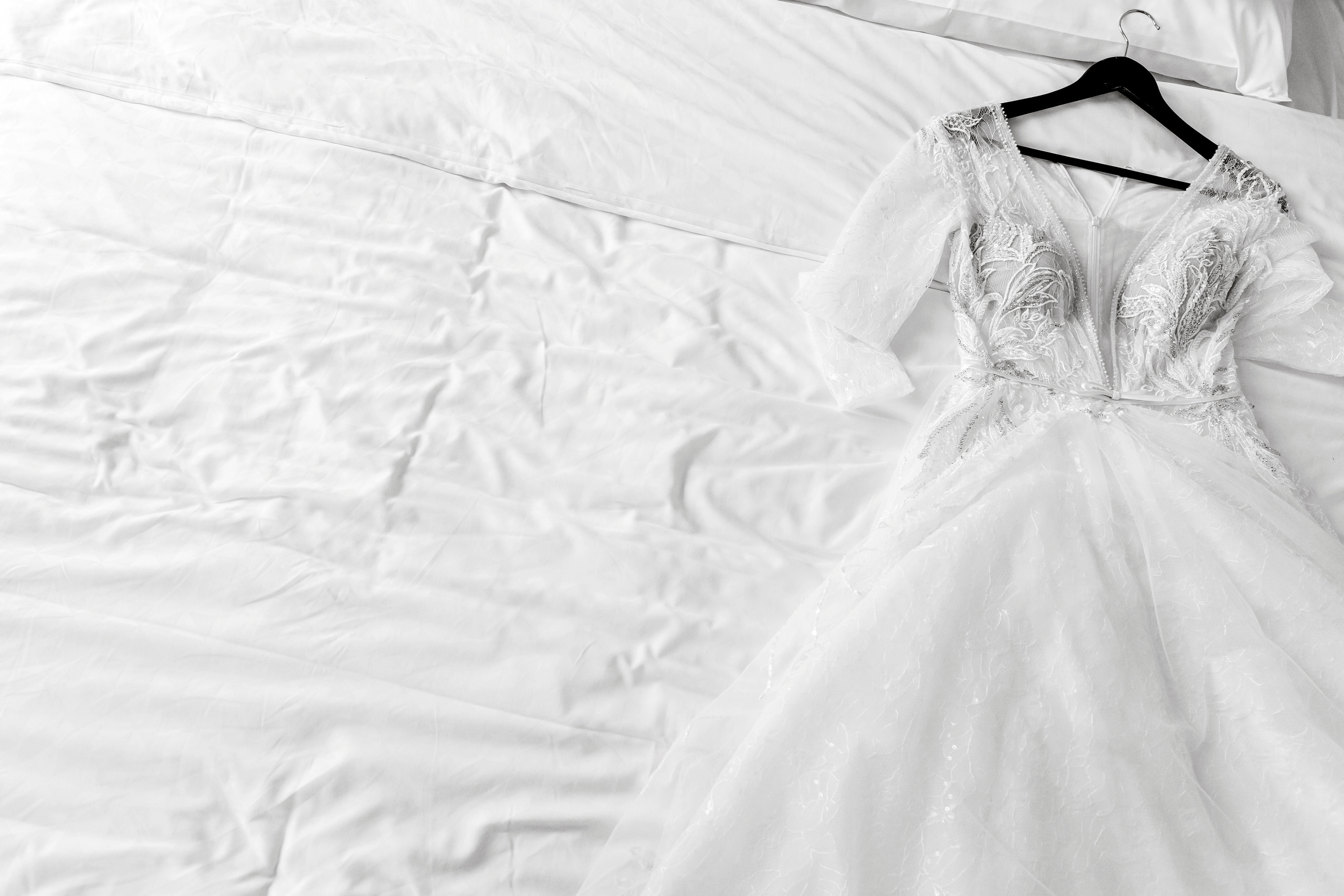 Черно-белая серия свадебного дня Николая и Валерии. Свадебный фотограф Колесников Антон