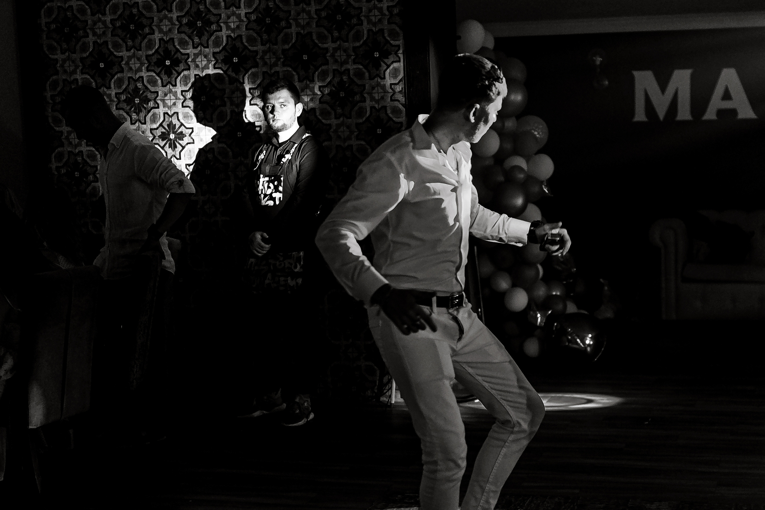 Черно-белая серия свадебного дня Николая и Валерии. Свадебный фотограф Колесников Антон