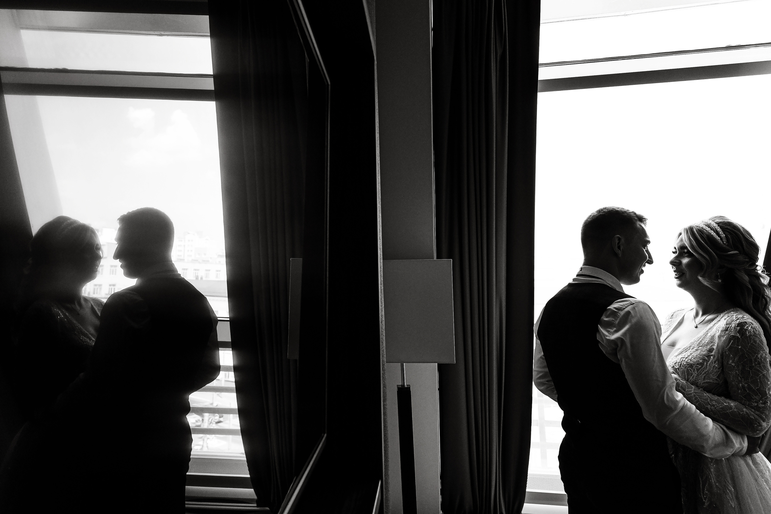 Черно-белая серия свадебного дня Николая и Валерии. Свадебный фотограф Колесников Антон