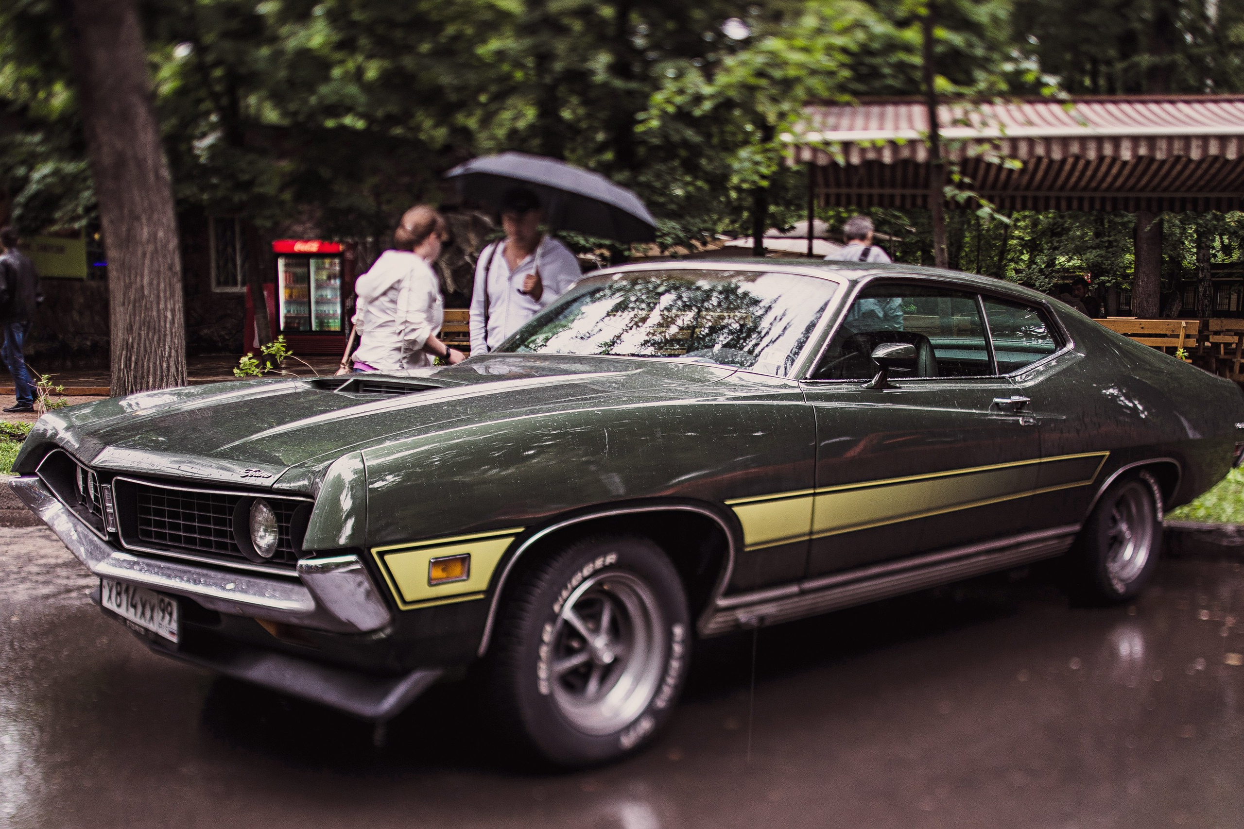 Выставка ретро автомобилей. Сокольники. Семейный и репортажной фотограф в Красноярске и Москве Виктор Бабинцев