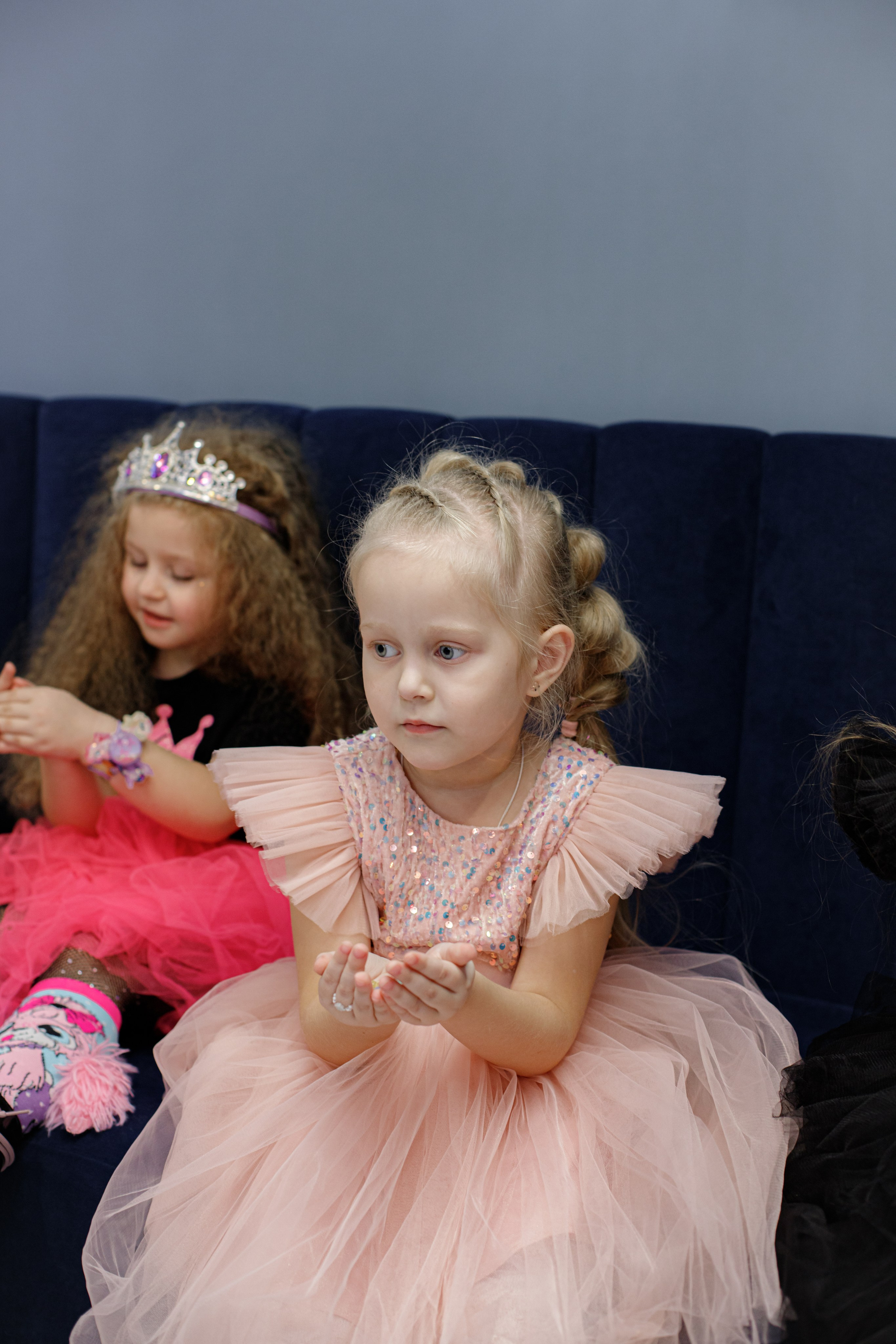 ASIA'S BIRTHDAY PARTY. Photokarish