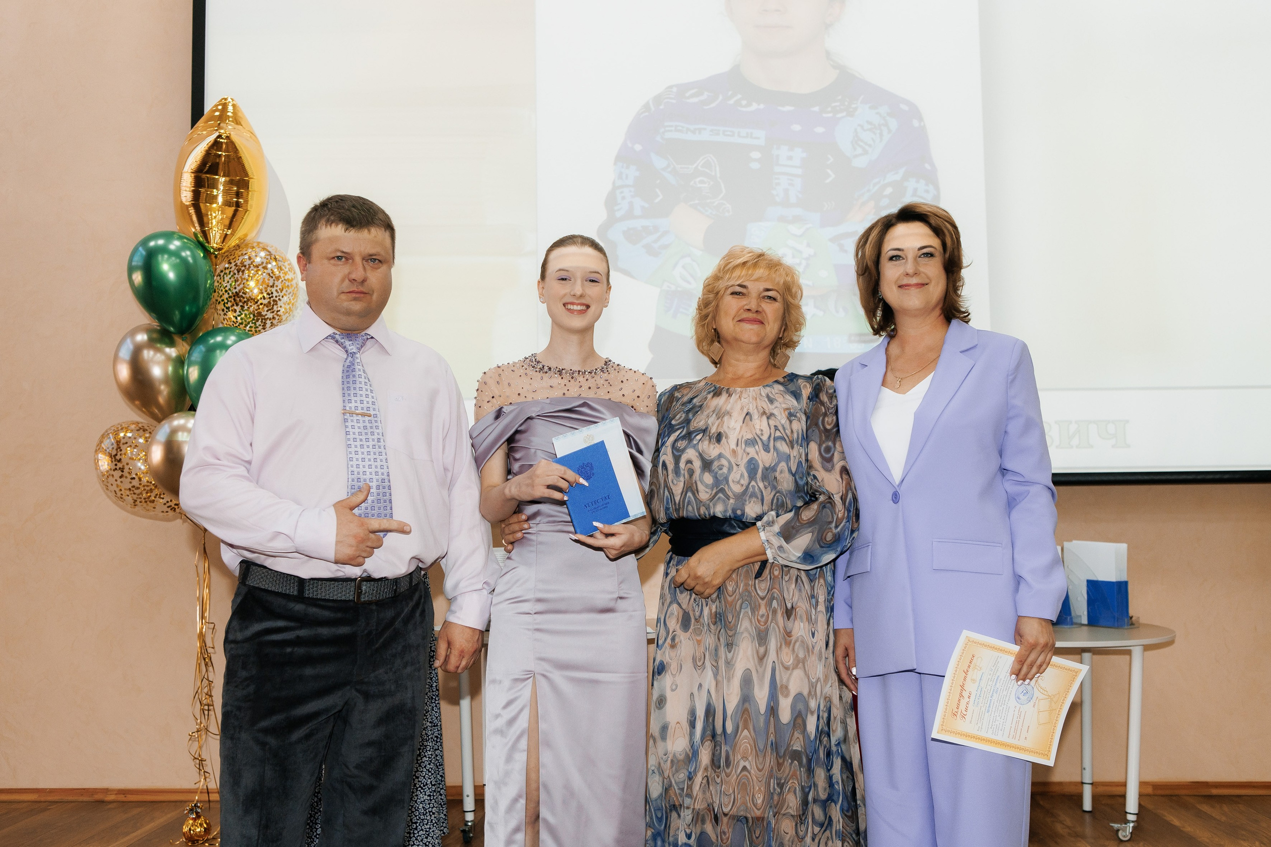 Выпускной Гимназия 12 2024 г. Свадебный и портретный Фотограф в Липецке Дмитрий Котюков