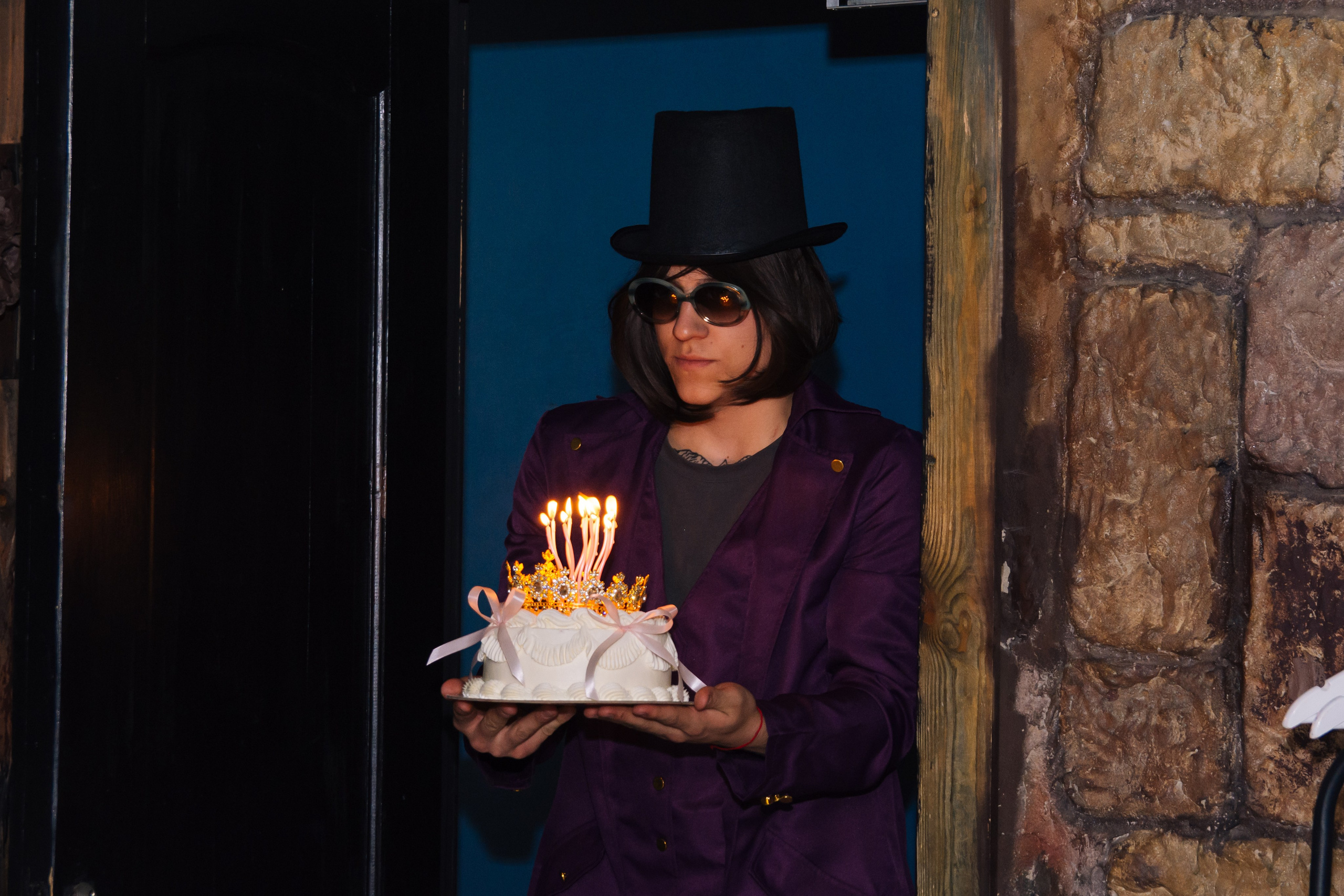 Квесты и праздники в Нелогике. Фотограф в Москве. Индивидуальные и парные съёмки, мероприятия, промо-съёмки для артистов