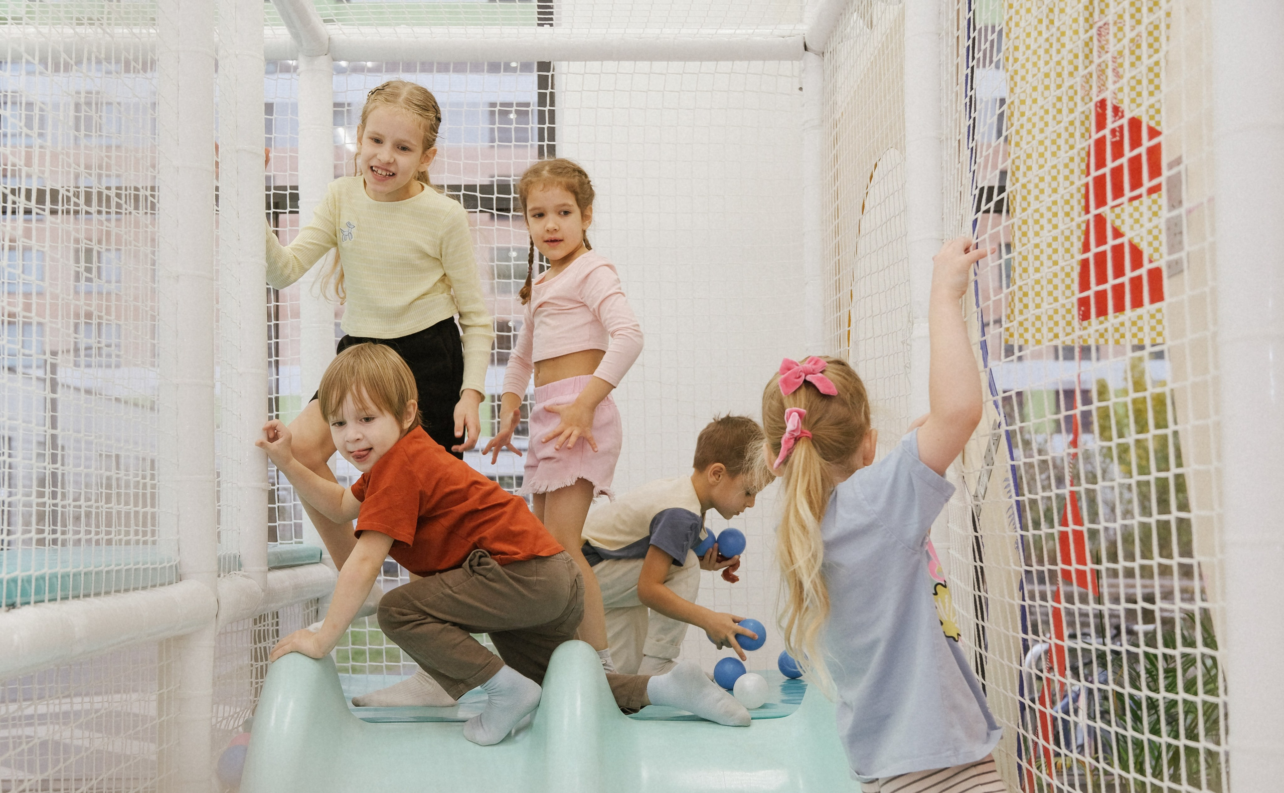 Дети, сады, школы. Фотограф и видеограф в Москве Полина Абраменкова