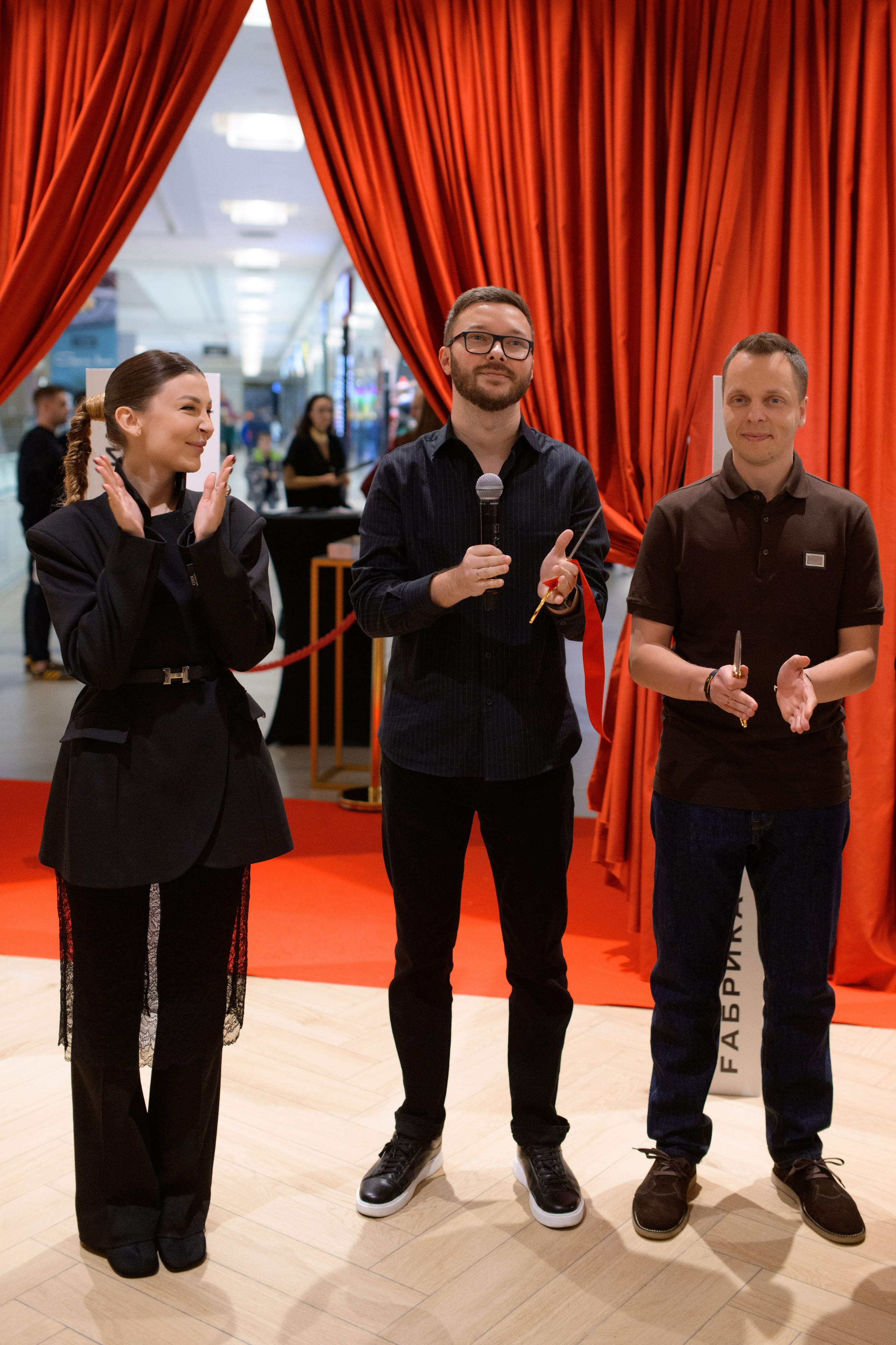 FАБРИКА grand opening. Свадебный фотограф в Минске