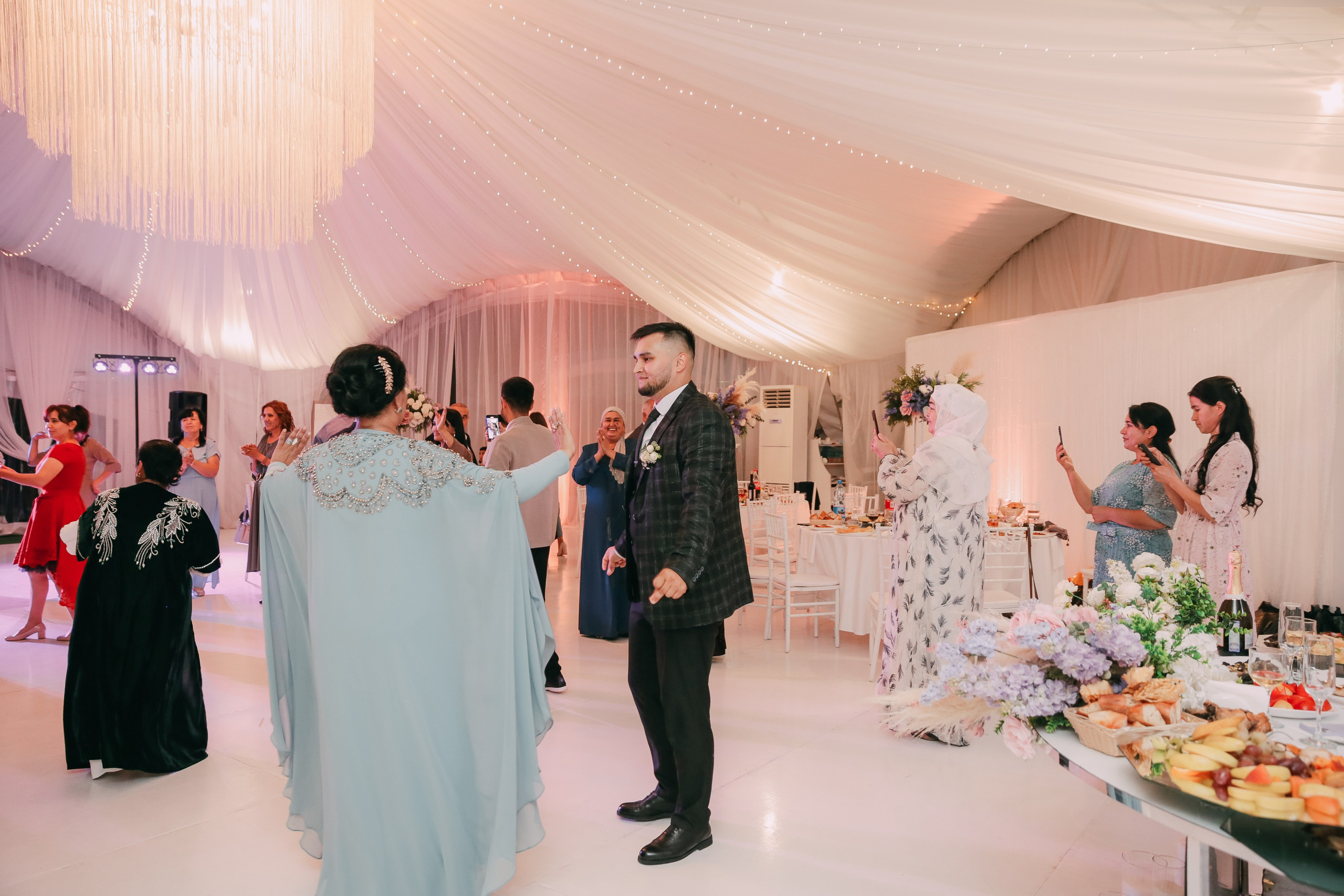 Ангелина и Наби (Организация: Свадебное агентство «Перцы»). Катерина Макиева