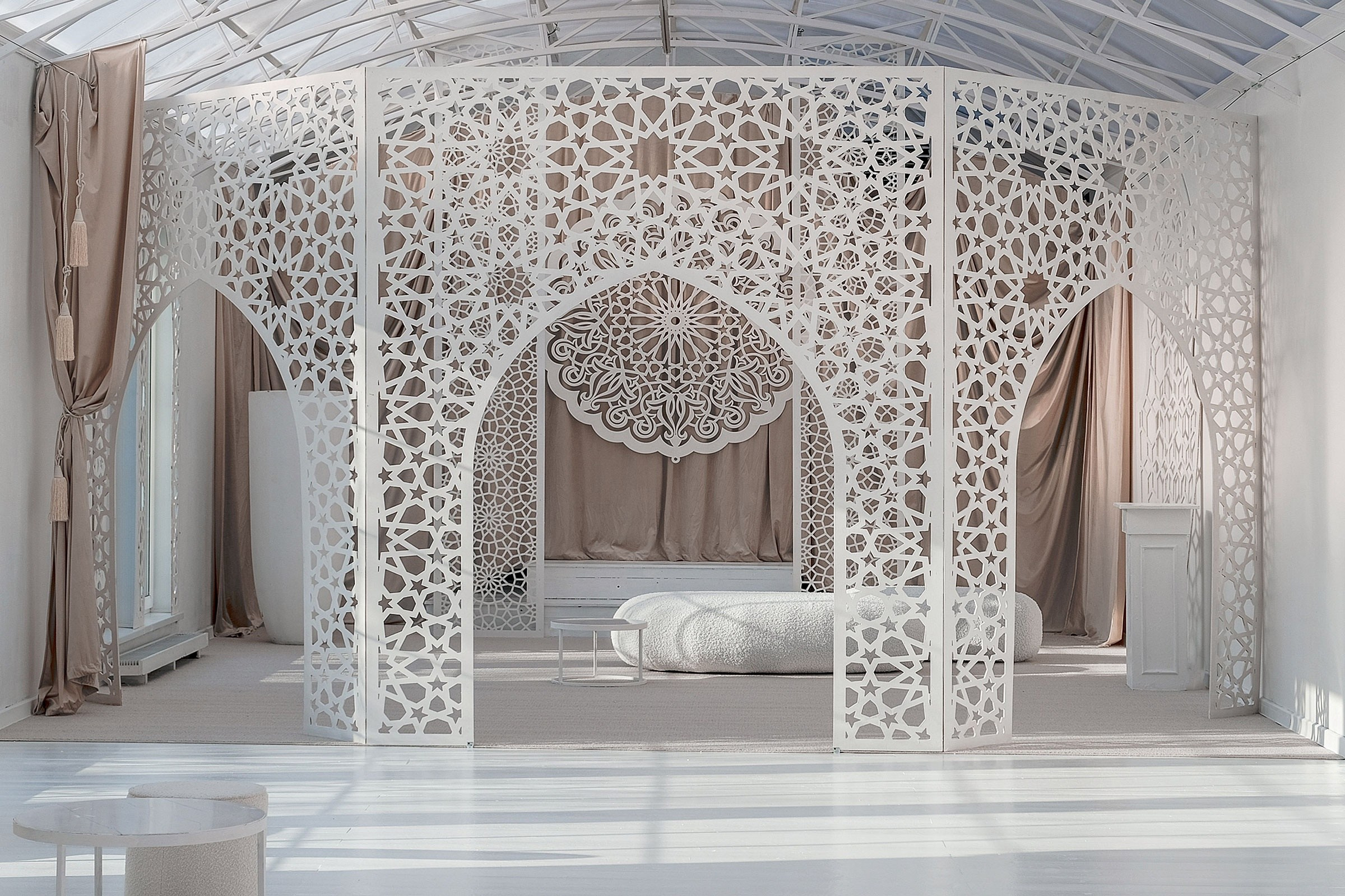 Студия SEVER — зал Крыша для предметной съемки Казань|Sale Easy