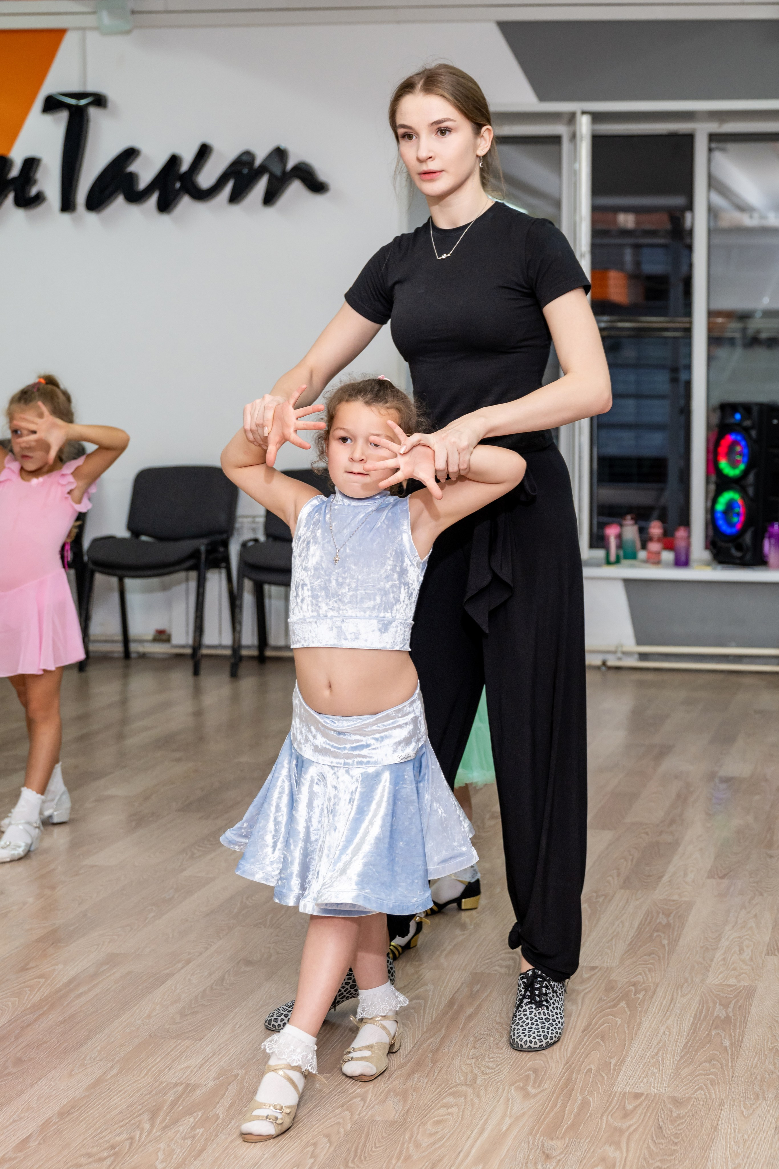 Группа 3-6 лет первый и второй год обучения. КонТакт — спортивные бальные танцы в Москве