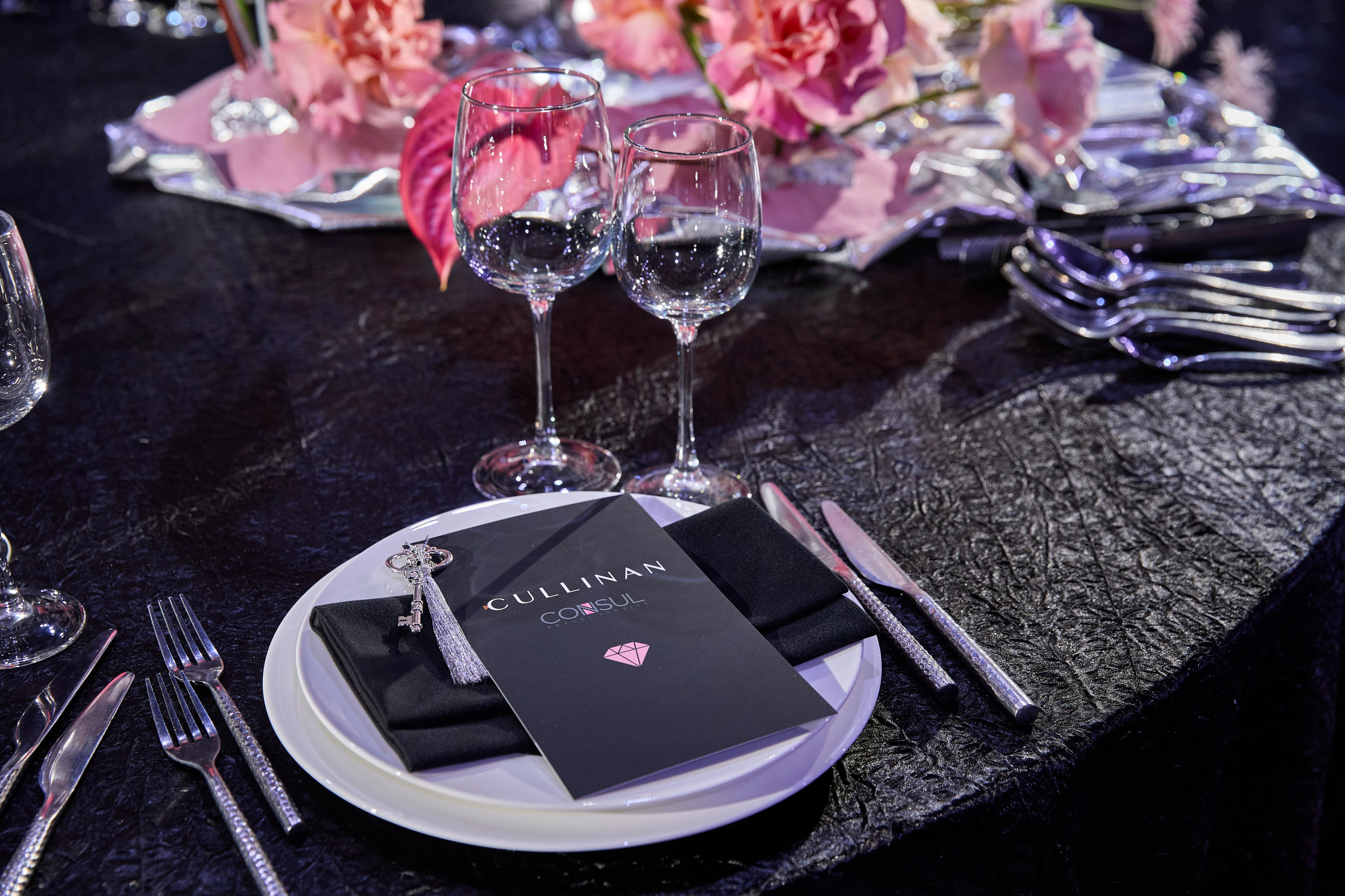 Лофт холл. Свадебный фотограф Анастасия Казакова