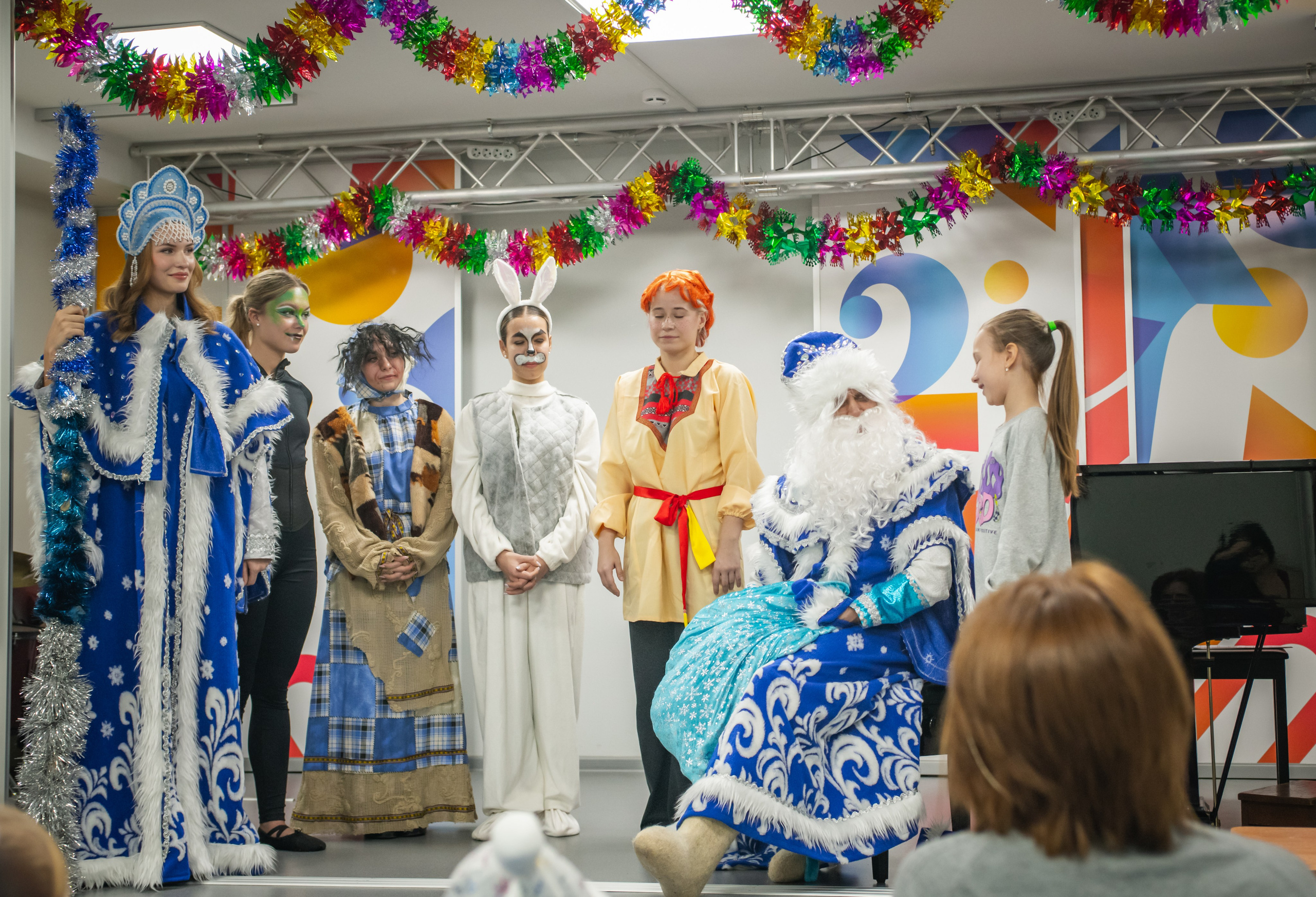 Праздник Новый год. Фотограф в Красноярске. Портреты, семья, прогулки по городу и ваши праздники